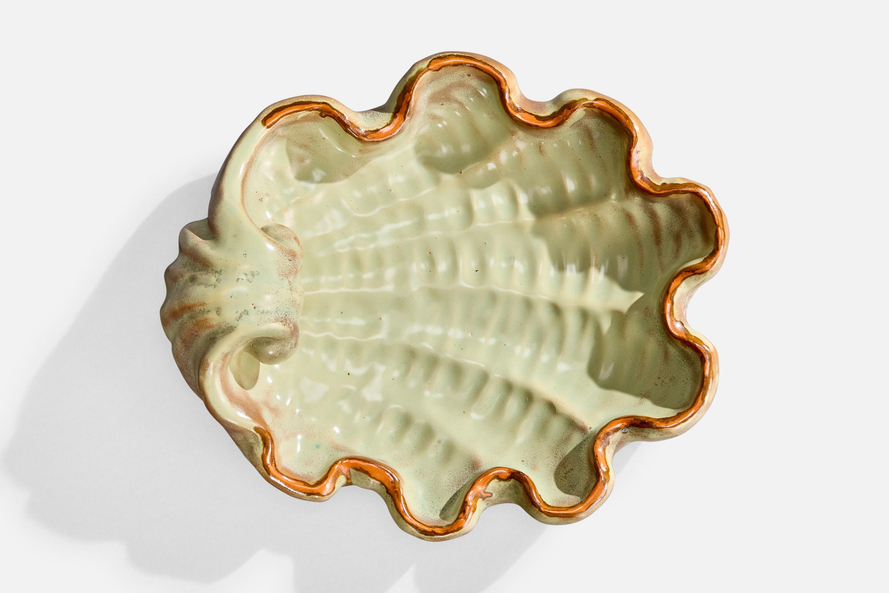 Milieu du XXe siècle Gabriel Keramik, Plat, Céramique, Suède, années 1930 en vente