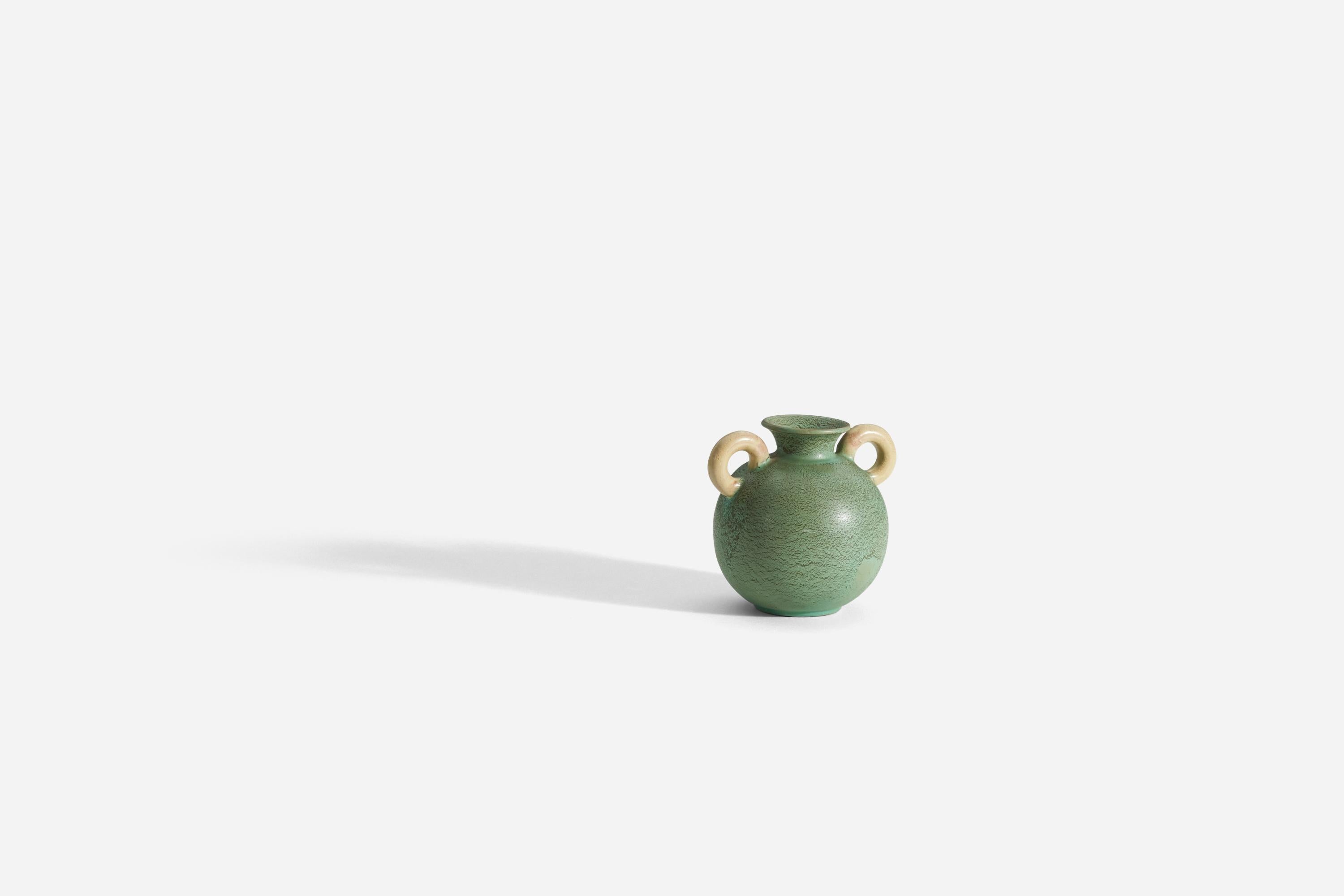 Gabriel Keramik, Vase, Glazed Earthenware, Sweden, 1940s In Good Condition In High Point, NC