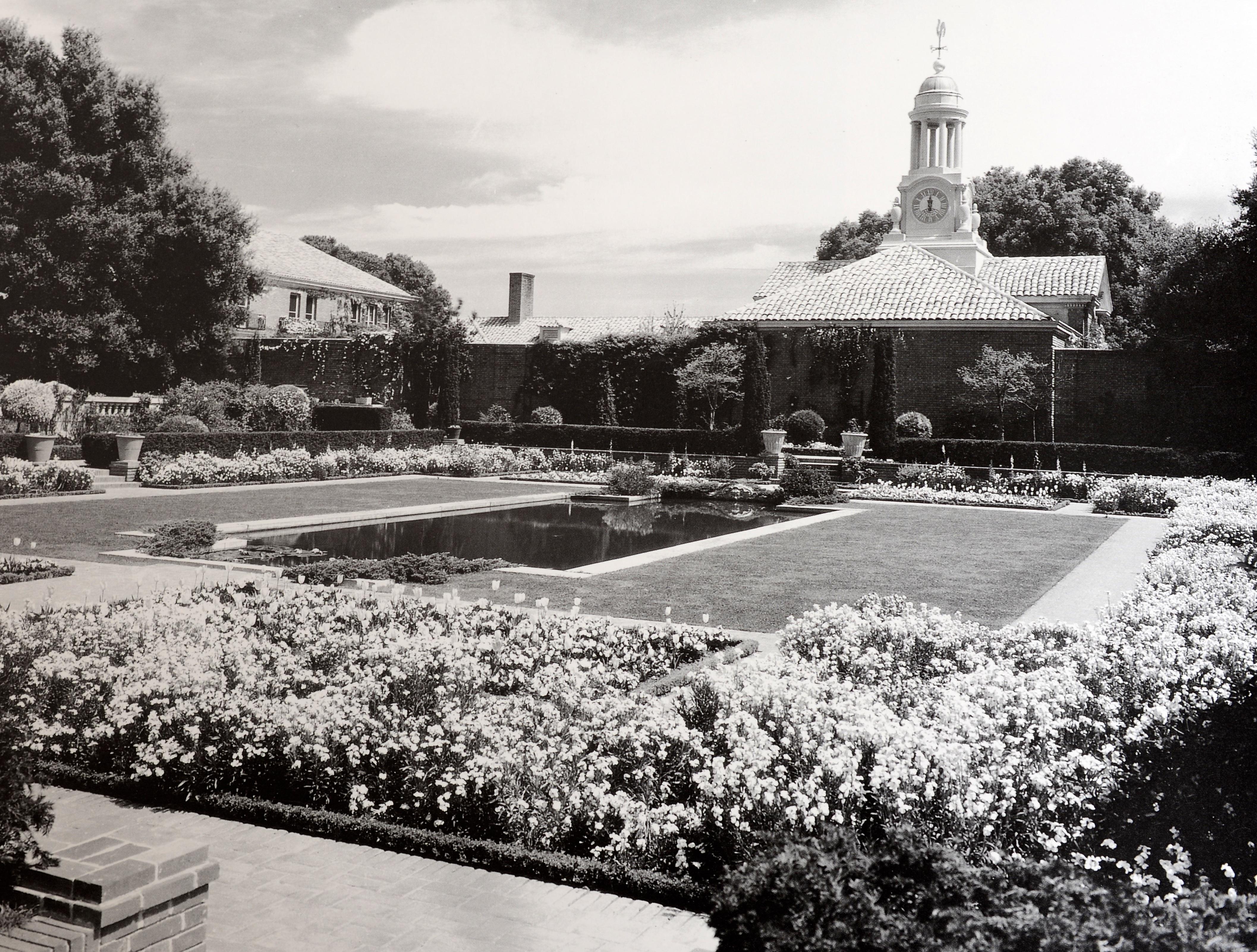 Gabriel Moulin's San Francisco Peninsula: Town & Country Homes, 1910-1930 For Sale 8