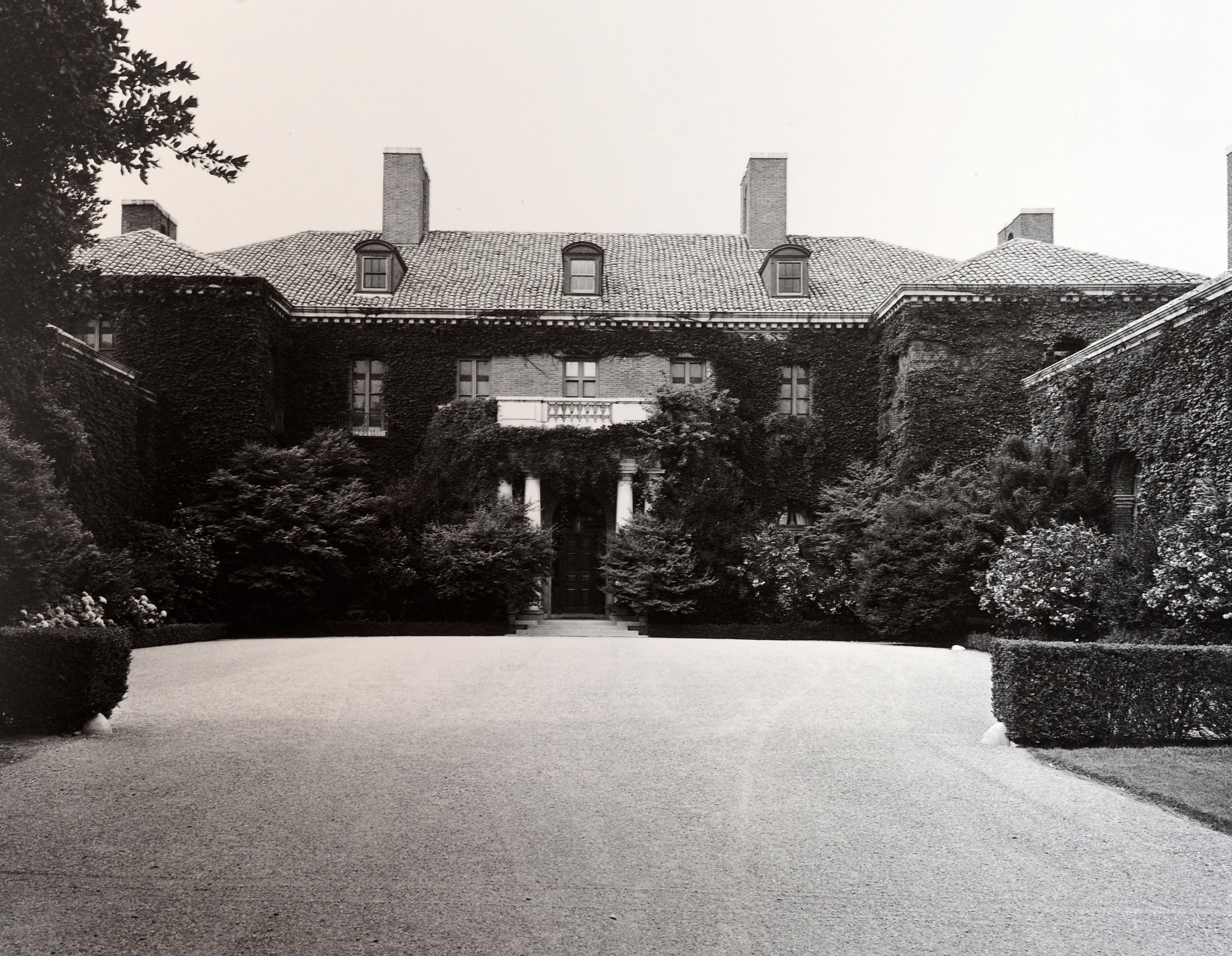 Gabriel Moulin's San Francisco Peninsula: Town & Country Homes, 1910-1930 For Sale 11