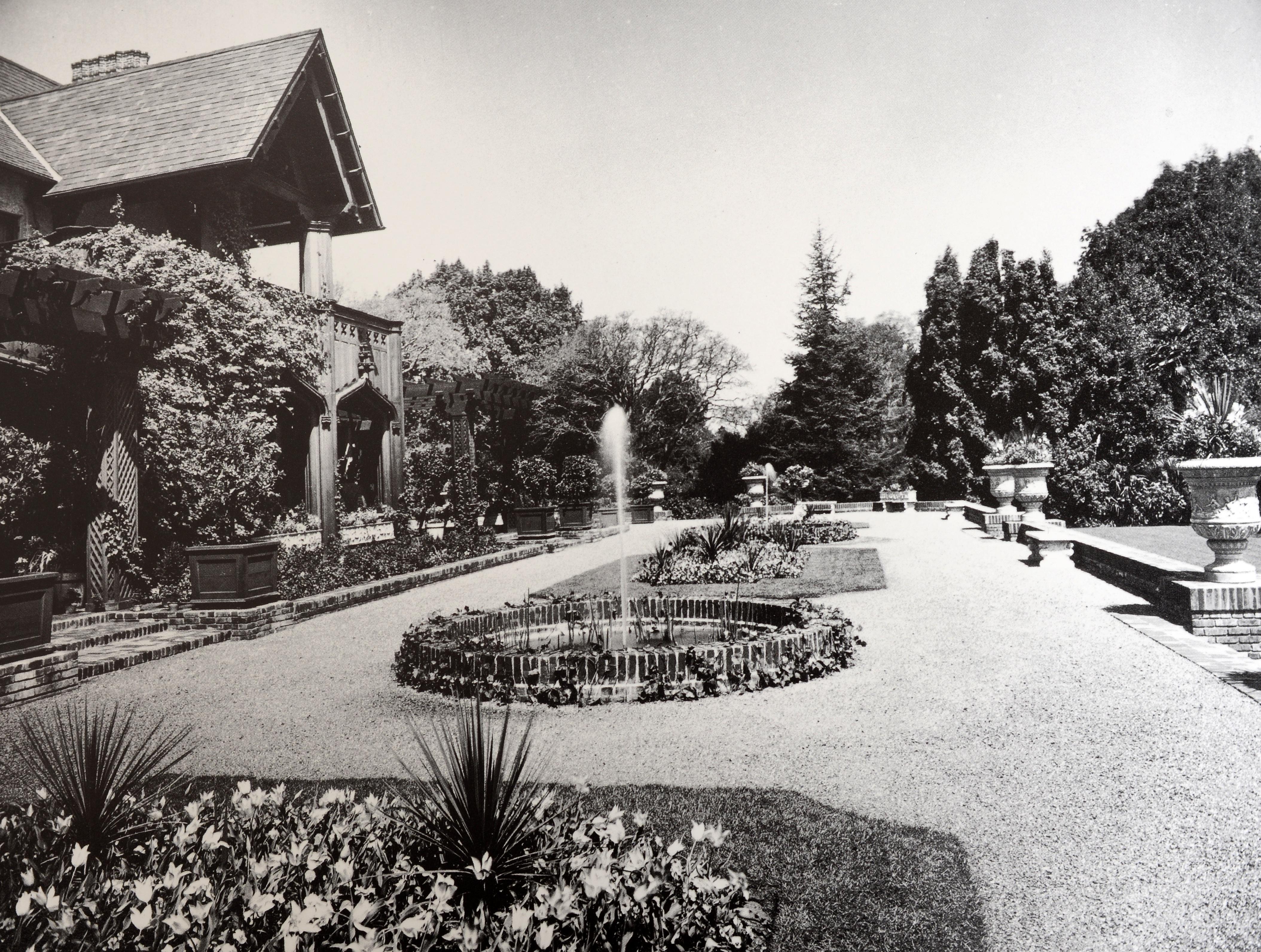 Late 20th Century Gabriel Moulin's San Francisco Peninsula: Town & Country Homes, 1910-1930 For Sale