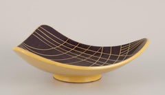 Gabriel, Sweden, "Lido" bowl in modernist style. Glaze in yellow tones.