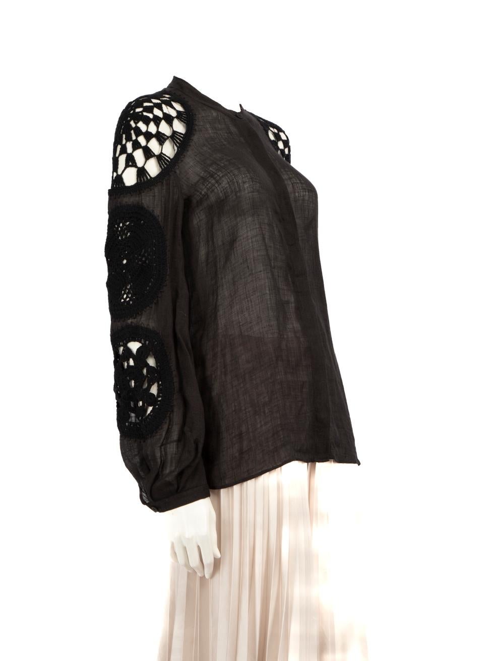 CONDITION is Very Good. Hardly any visible wear to the blouse is evident on this Gabriela Hearst designer resale item. Please note the fabric composition label has been removed.
  
  Details
  
  
  Black 
  
  Linen 
  
  Blouse 
  
  Long sleeves