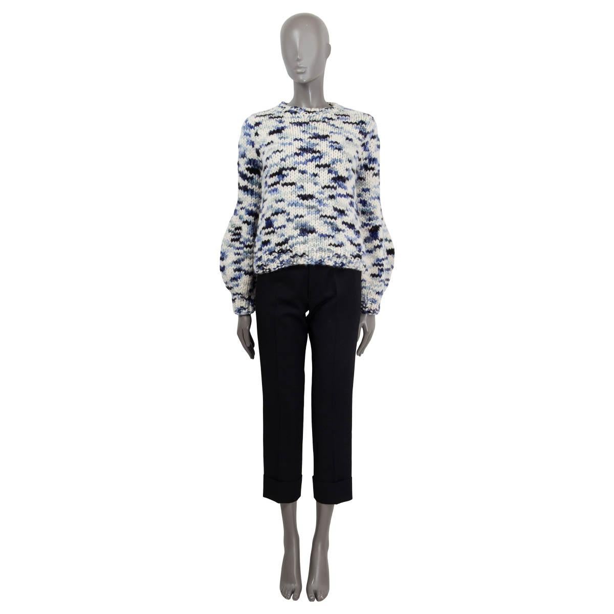 100% authentic Gabriela Hearst Clarissa sweater in ivory and gradient blue space-dyed cashmere (100%). Inspried by the coastal landscapes of Uruguay features a thick braid-knit, crewneck and latern sleeves. Has been worn and is in virtually new