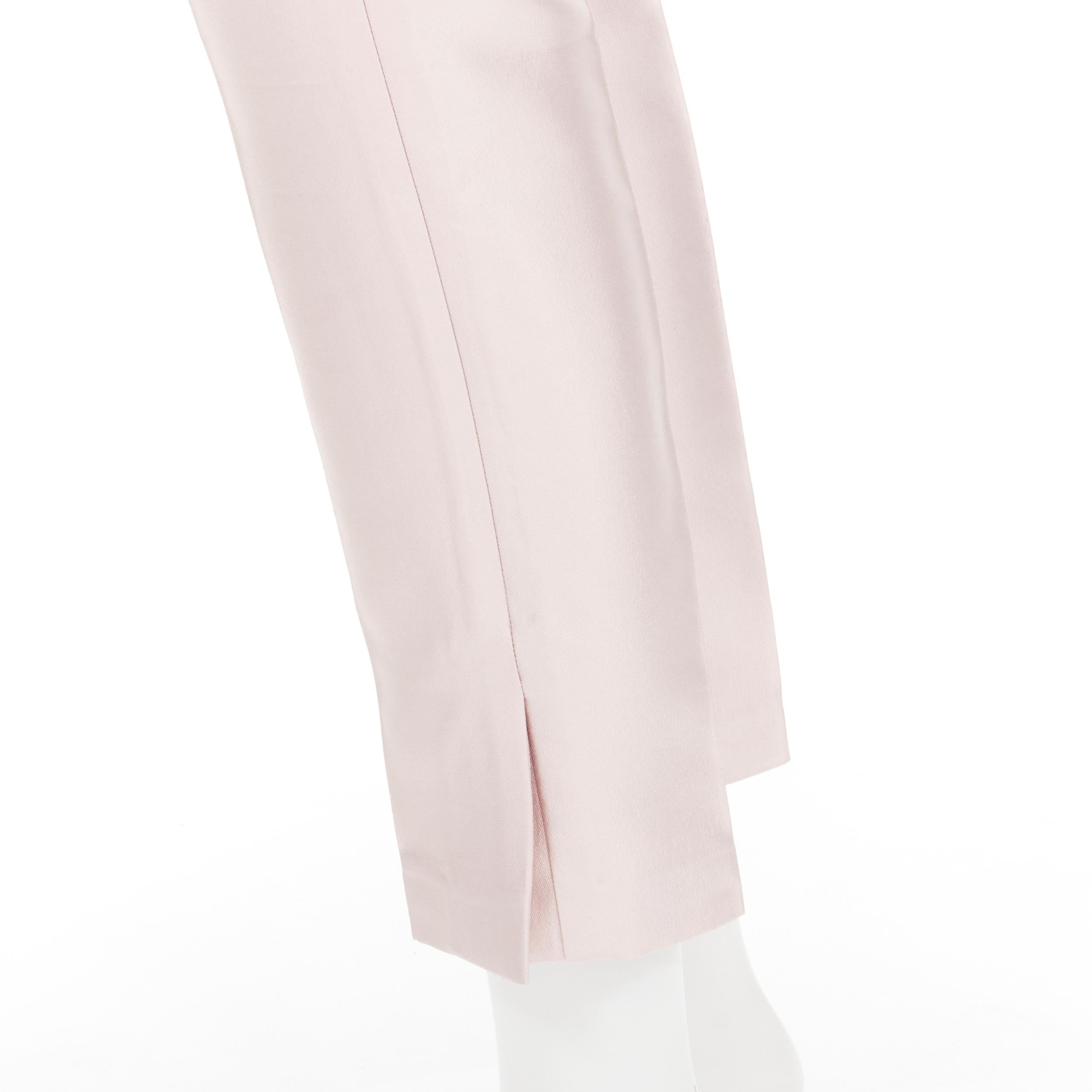 GABRIELA HEARST blush pink silk wool blend high rise cropped trousers IT34 XS
Brand: Gabriela Hearst
Material: Silk
Color: Pink
Pattern: Solid
Closure: Zip
Extra Detail: Side zip closure. Dart at waist or fit. Side slit at hem.
Made in: