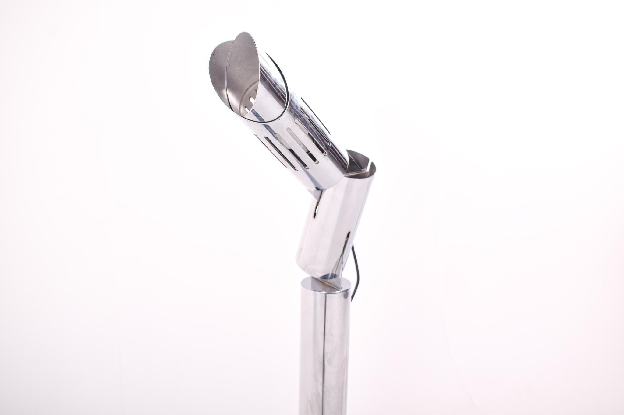 Mid-Century Modern Gabriele D´Alli Chrome Floor Lamp Model Cobra for Francesconi, 1970's For Sale