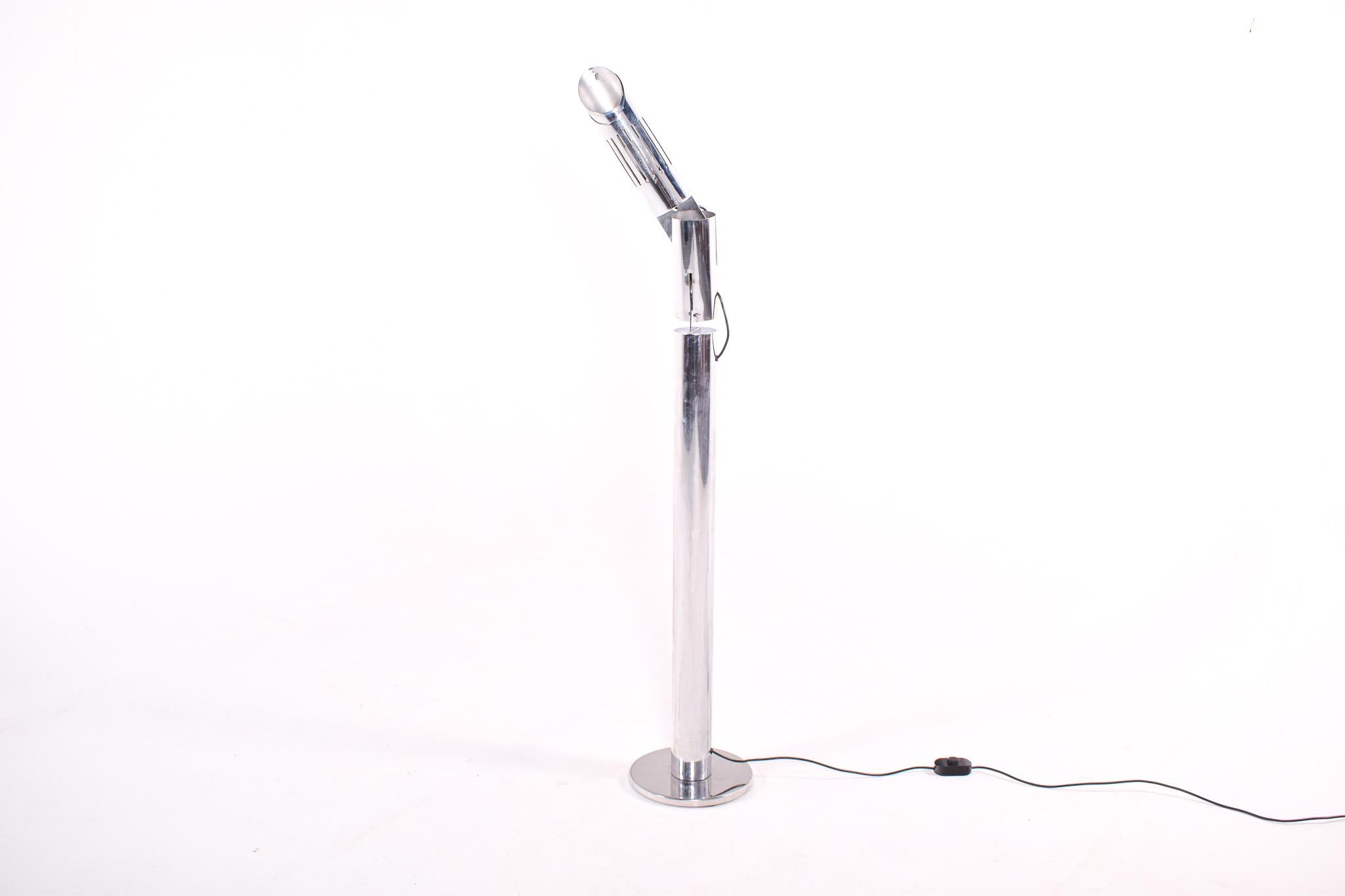 Italian Gabriele D´Alli Chrome Floor Lamp Model Cobra for Francesconi, 1970's For Sale