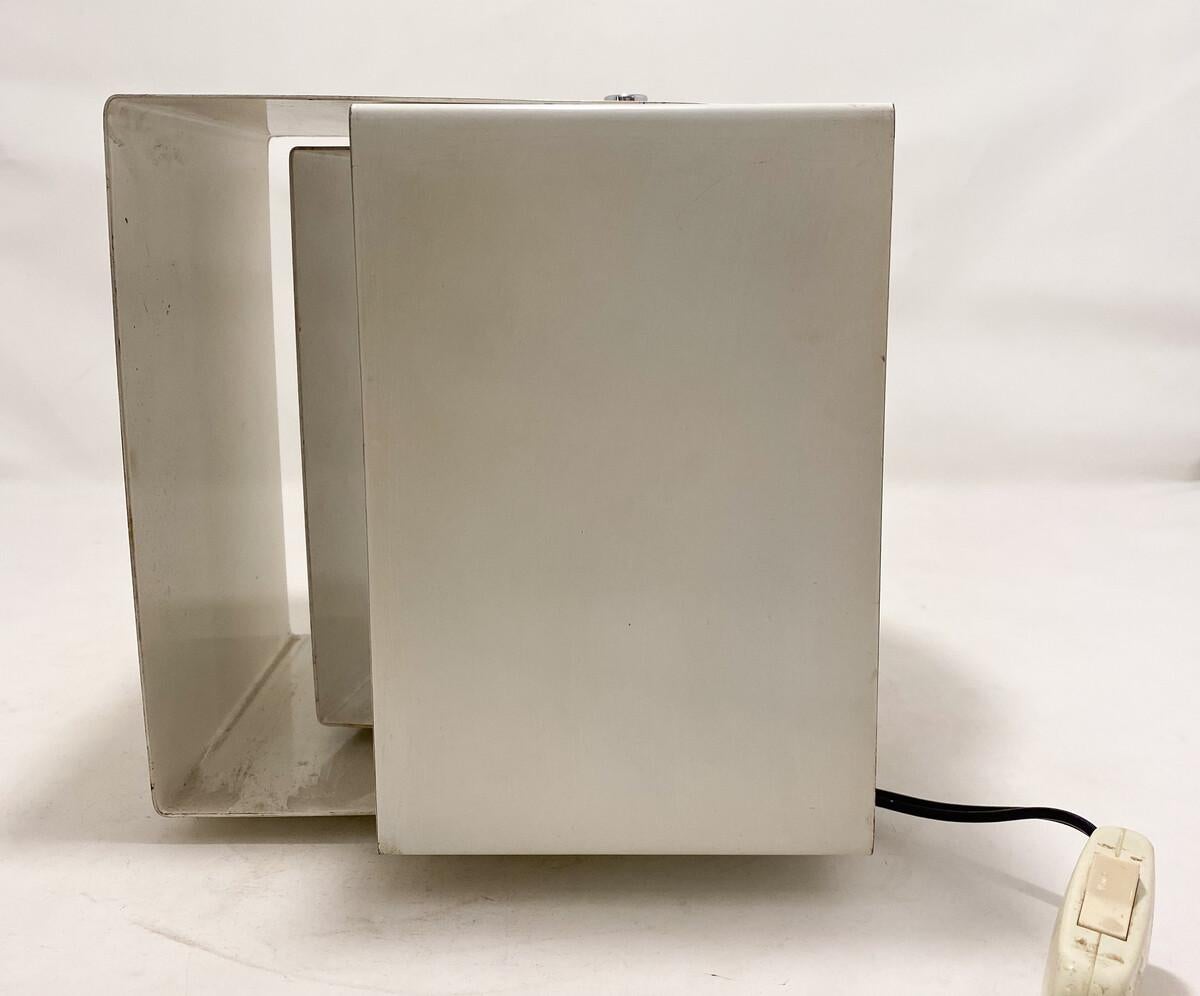 Mid-Century Modern GABRIELE D'ALI for Francesconi Brescia, table lamp, aluminium, designed 1965 For Sale