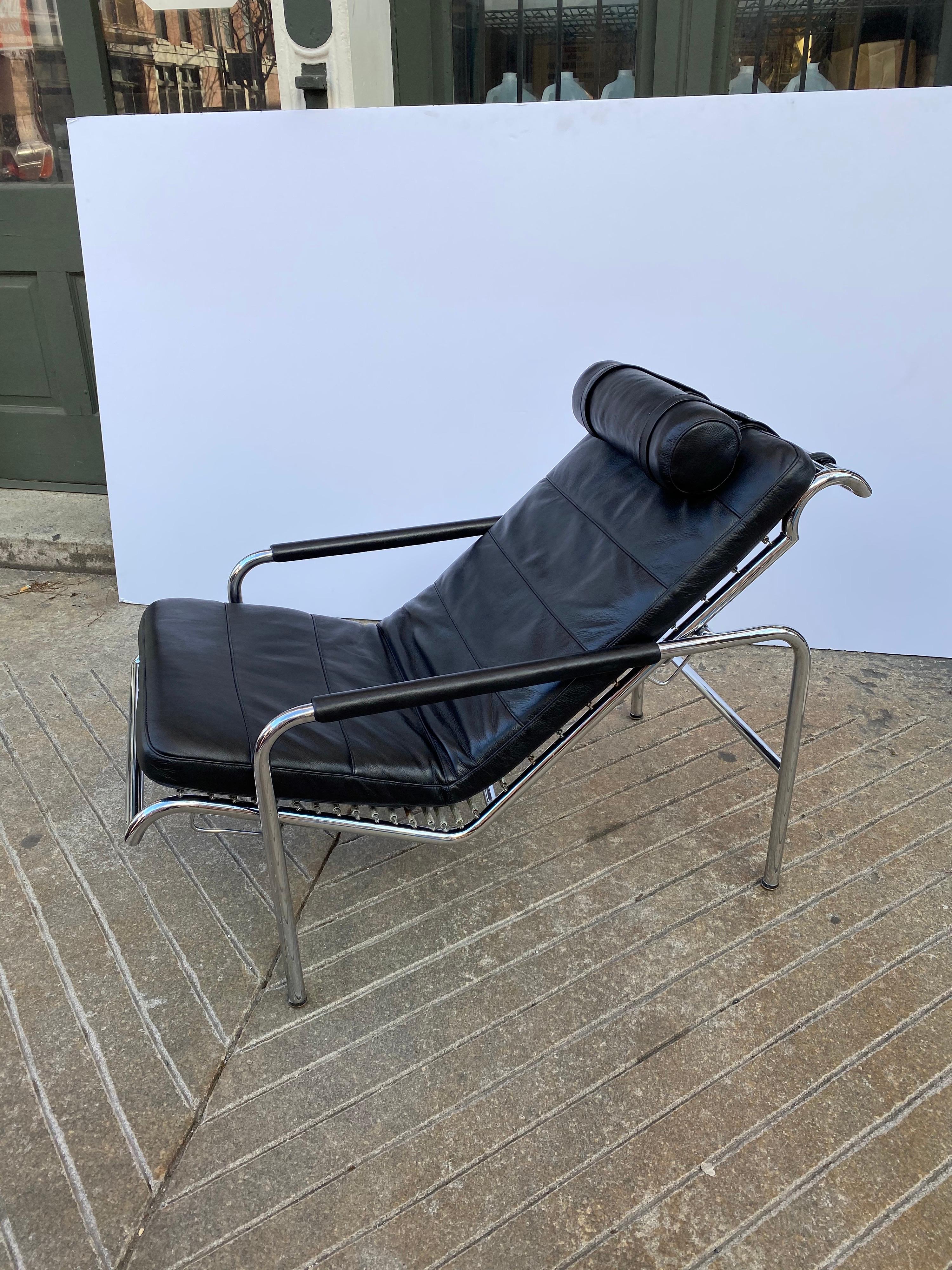 Late 20th Century Gabriele Mucchi Genni Chrome and Leather Lounge Chair for Zanotta
