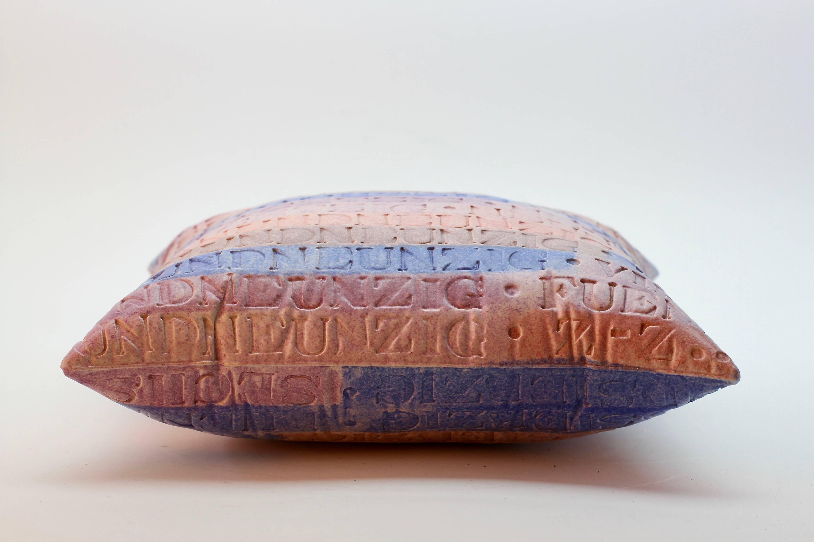 Cuscino Gabriele Puetz 'Kleine Einschlafhilfe' Scultura in ceramica d'arte tedesca # 1/5 in vendita 6