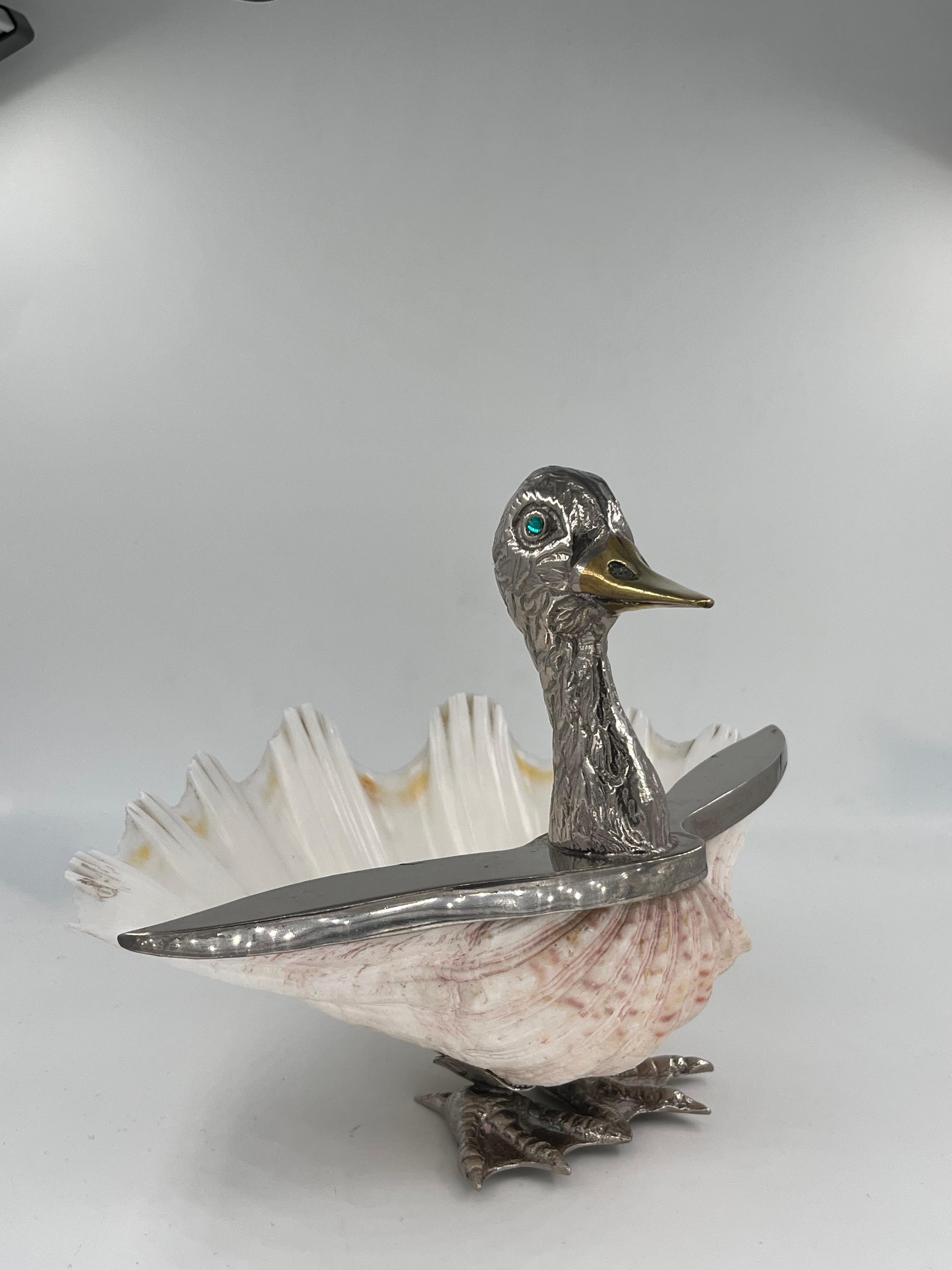 Mid-Century Modern Gabriella Binazzi - Shell and silvered brass duck-shaped trinket bowl, 1970 For Sale