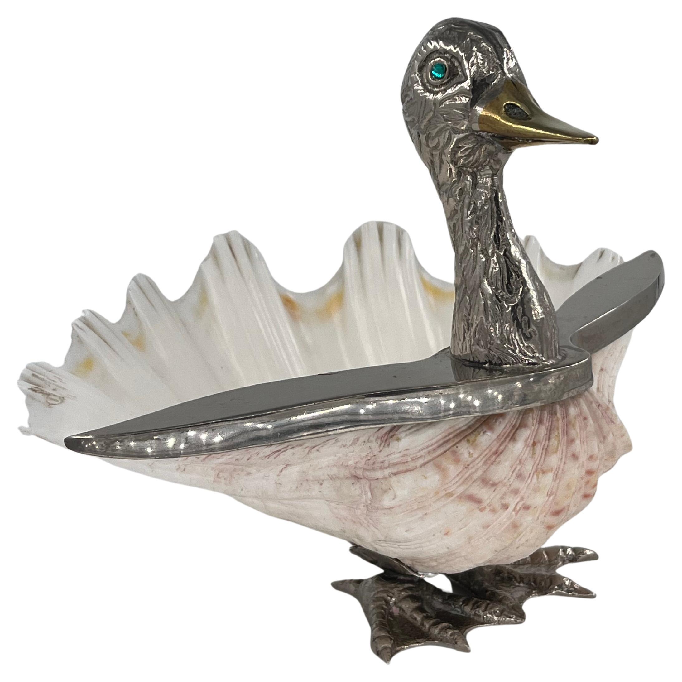 Gabriella Binazzi - Portachiavi a forma di anatra in conchiglia e ottone argentato, 1970