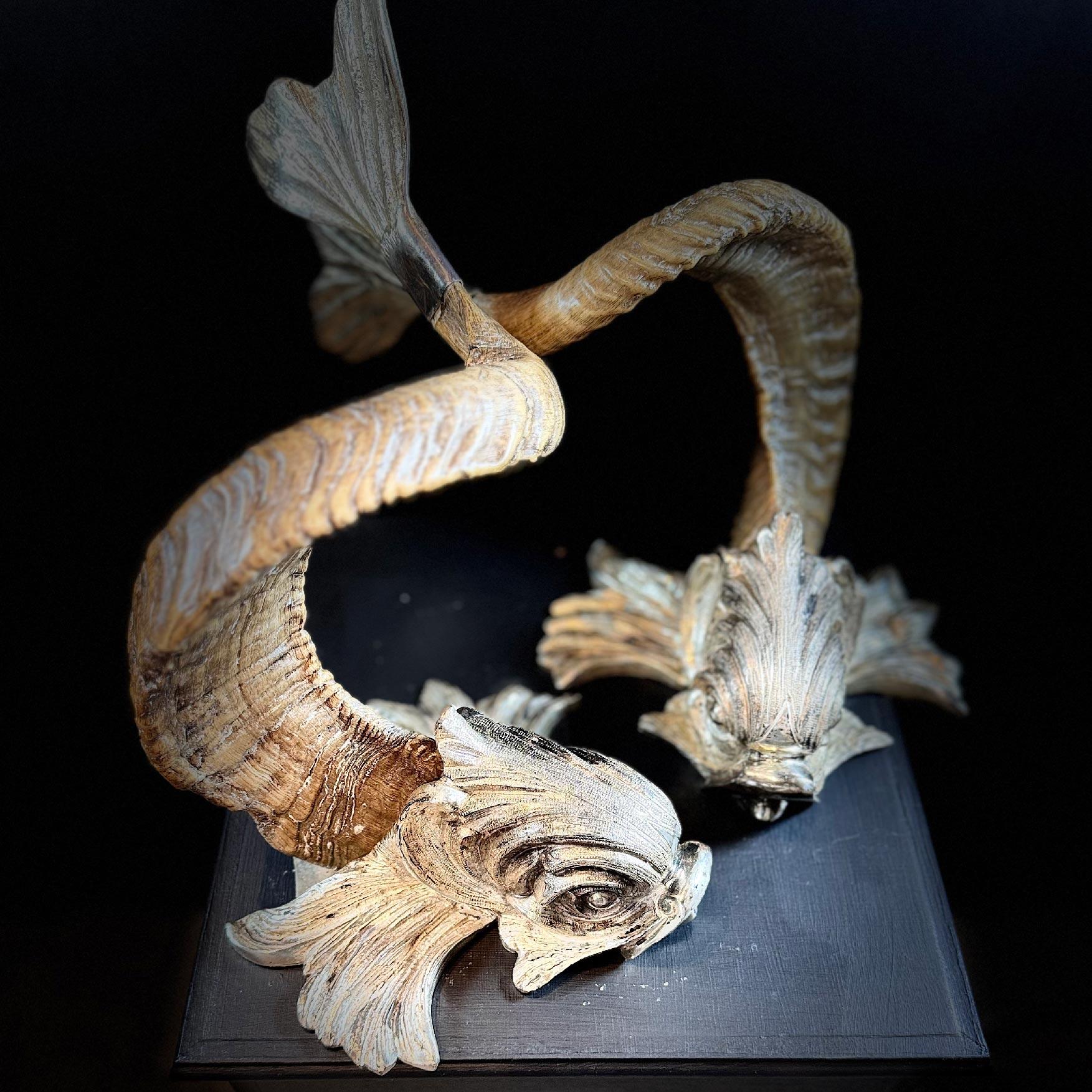 Gabriella Crespi 'Coppia Di Delfini' Pareja de delfines de bronce plateado en venta 5