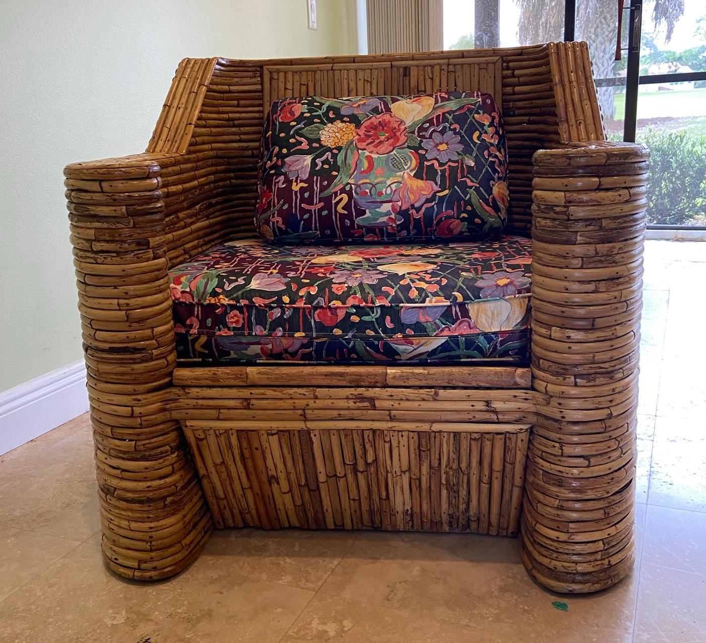 20ième siècle Chaise longue et pouf en rotin de bambou en vente