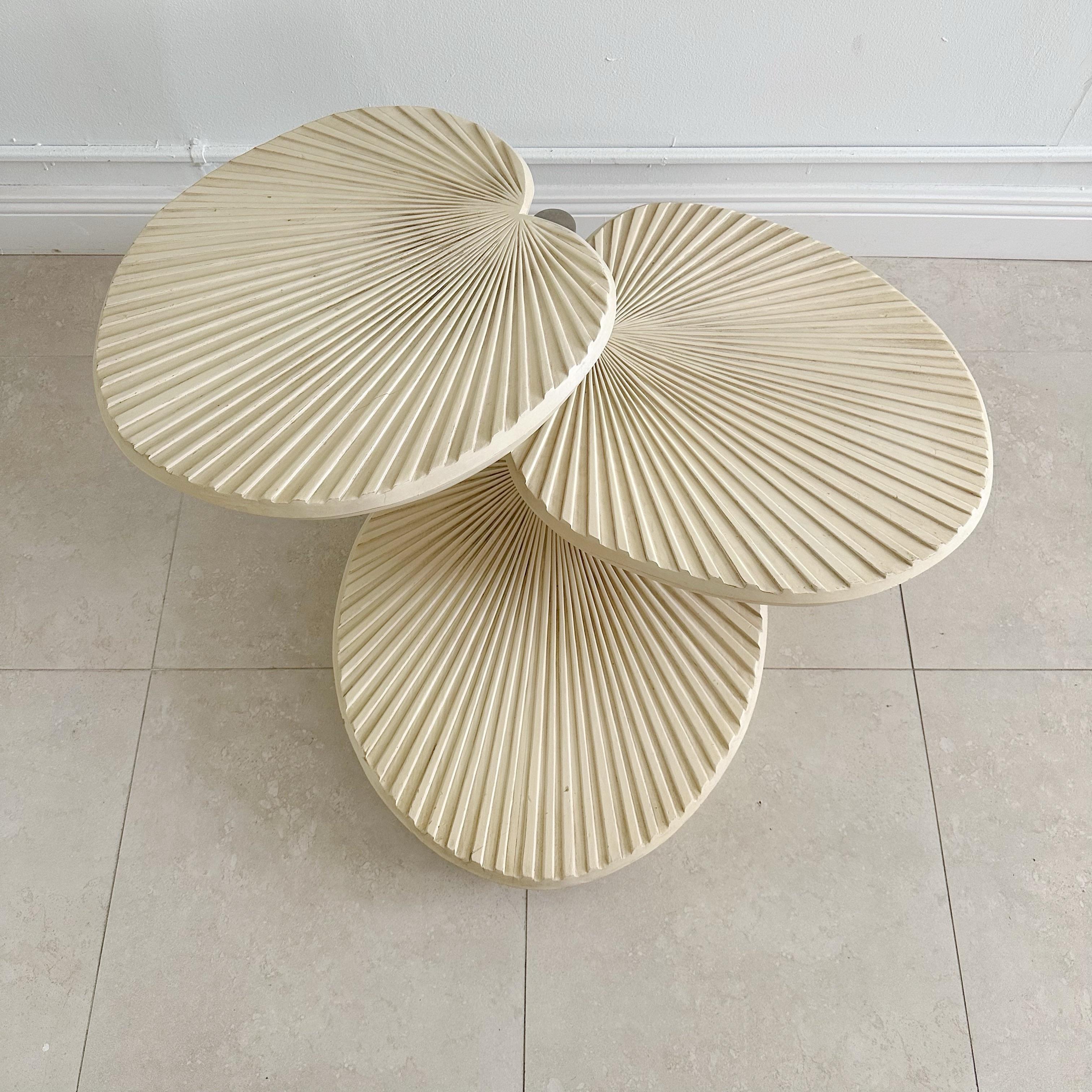 Mesa auxiliar giratoria inspirada en Gabriella Crespi en Bueno estado para la venta en West Palm Beach, FL