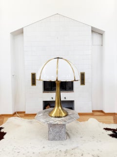 Gabriella Crespi Große "Fungo" Tischlampe, Messing, Acryl, Italien 1970er Jahre SIGNIERT 2x