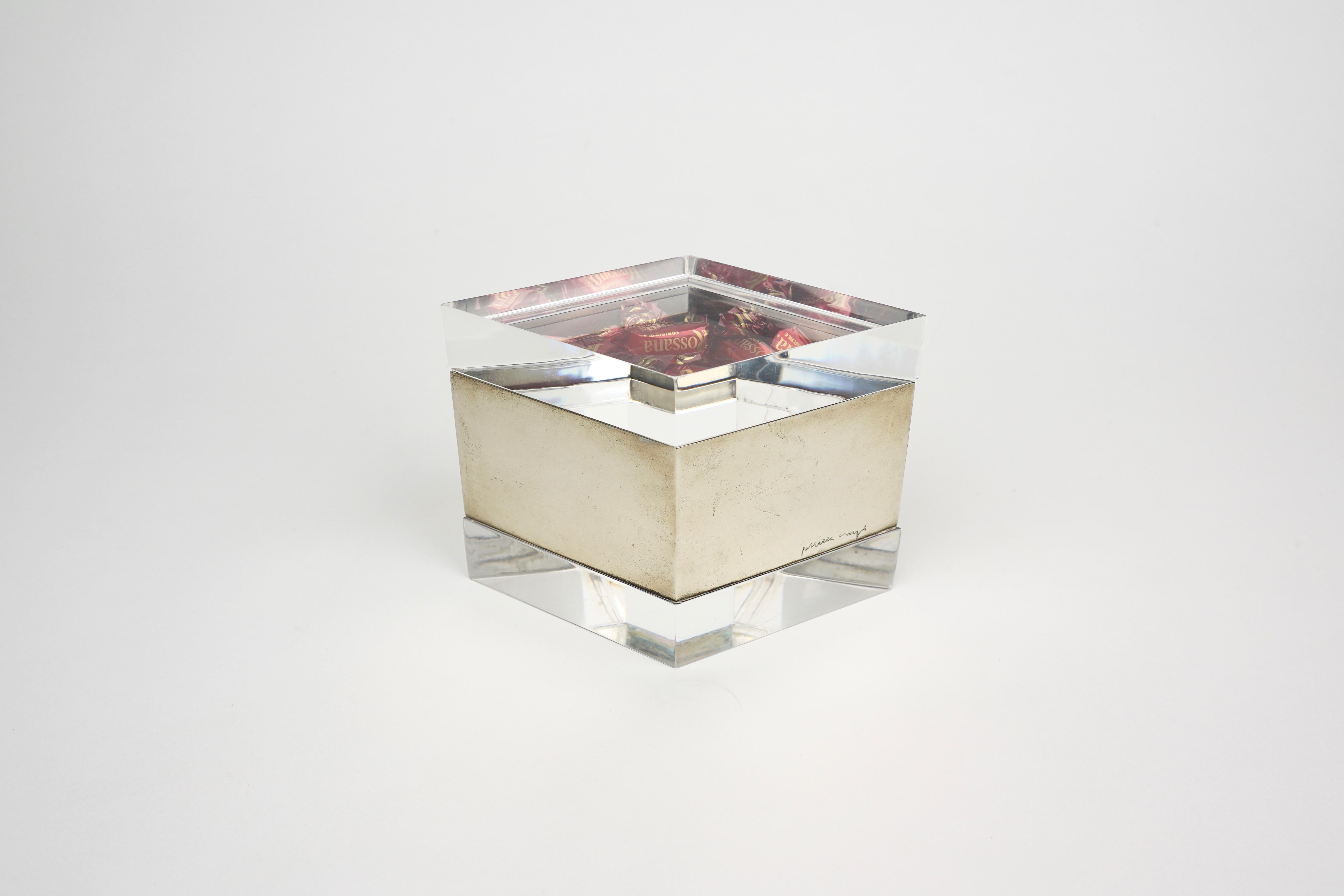 Dekorative Schachtel aus Lucite und Chrom von Gabriella Crespi, Italien 1970er Jahre im Angebot 3