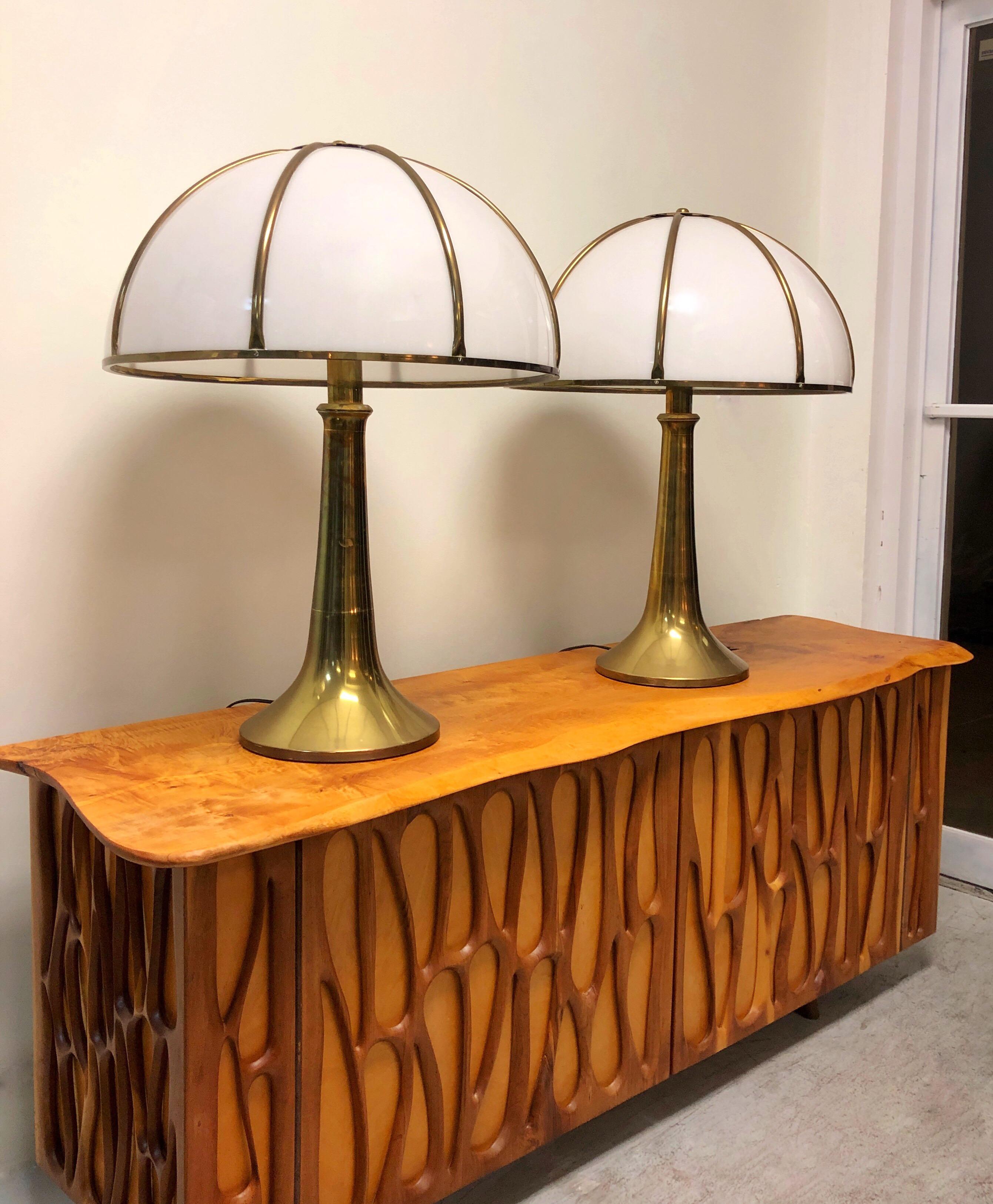 Gabriella Crespi Pair of Fungo Brass and Plexiglass Table Lamps, 1970 In Good Condition In Miami, FL
