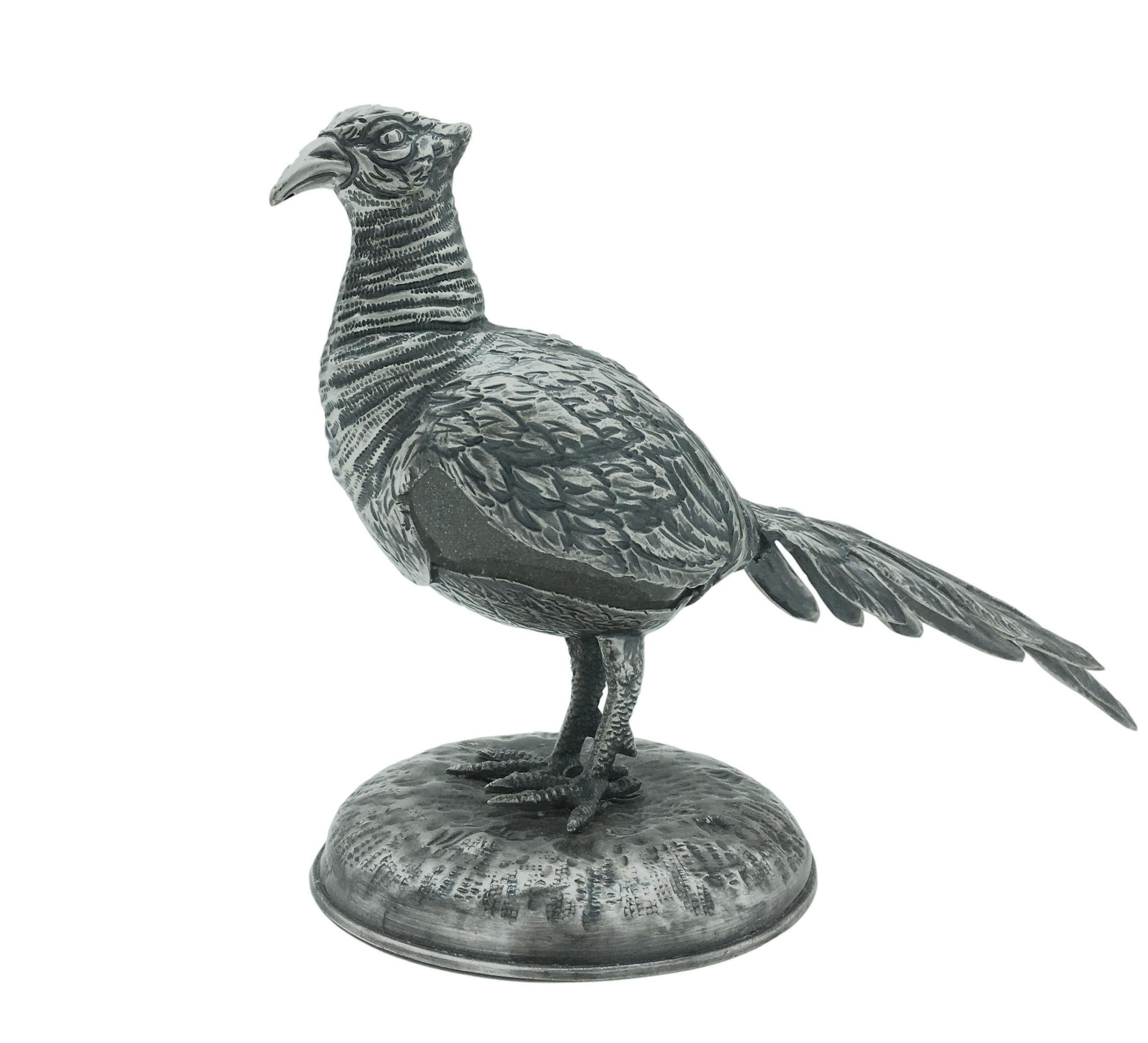 Rare pheasant sculpture signed Gabriella Crespi with a murano glass egg, made in Italy, in the 1970s.