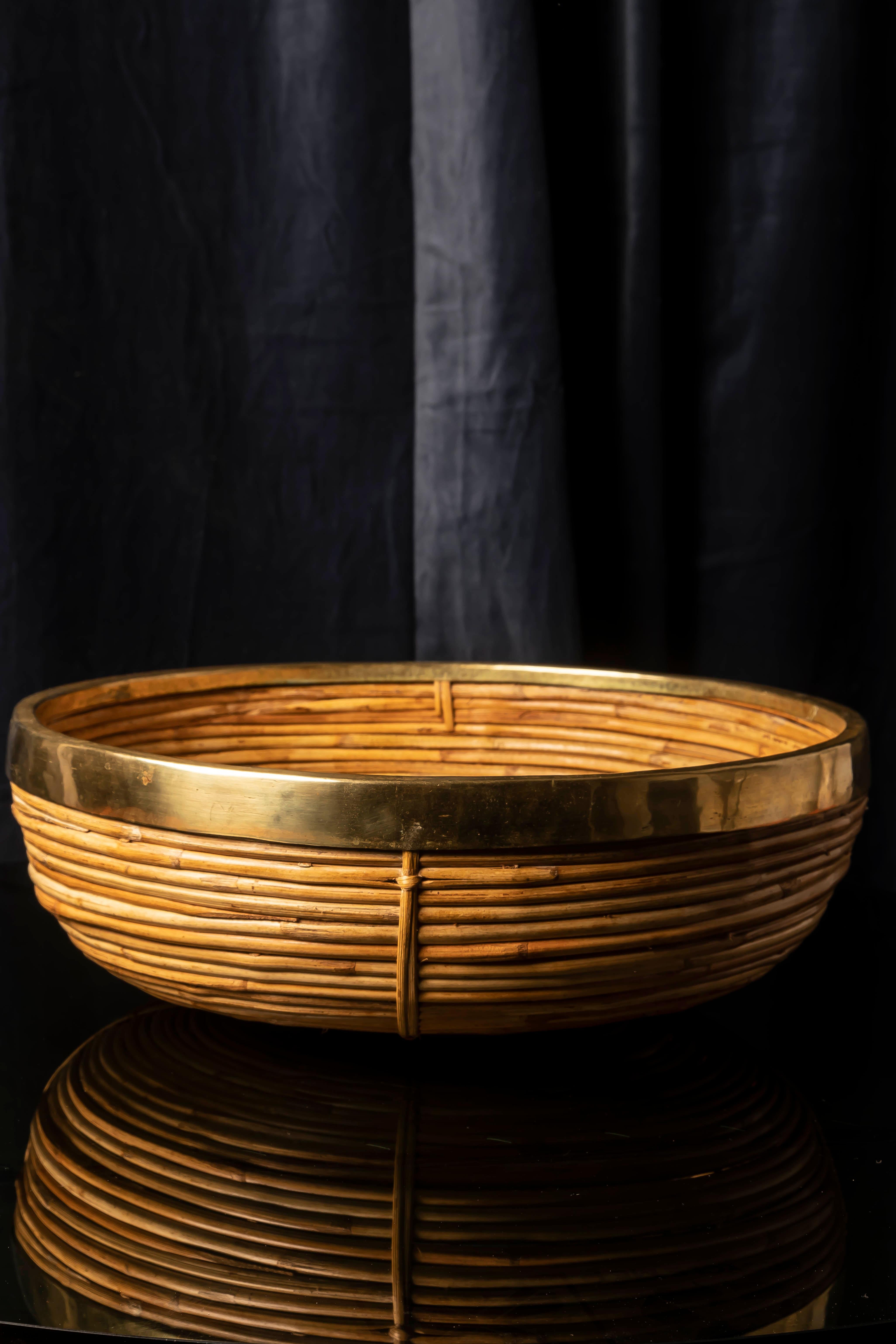 Gabriella Crespi  Centre de table en rotin et laiton, Italie, 1970 en vente 4