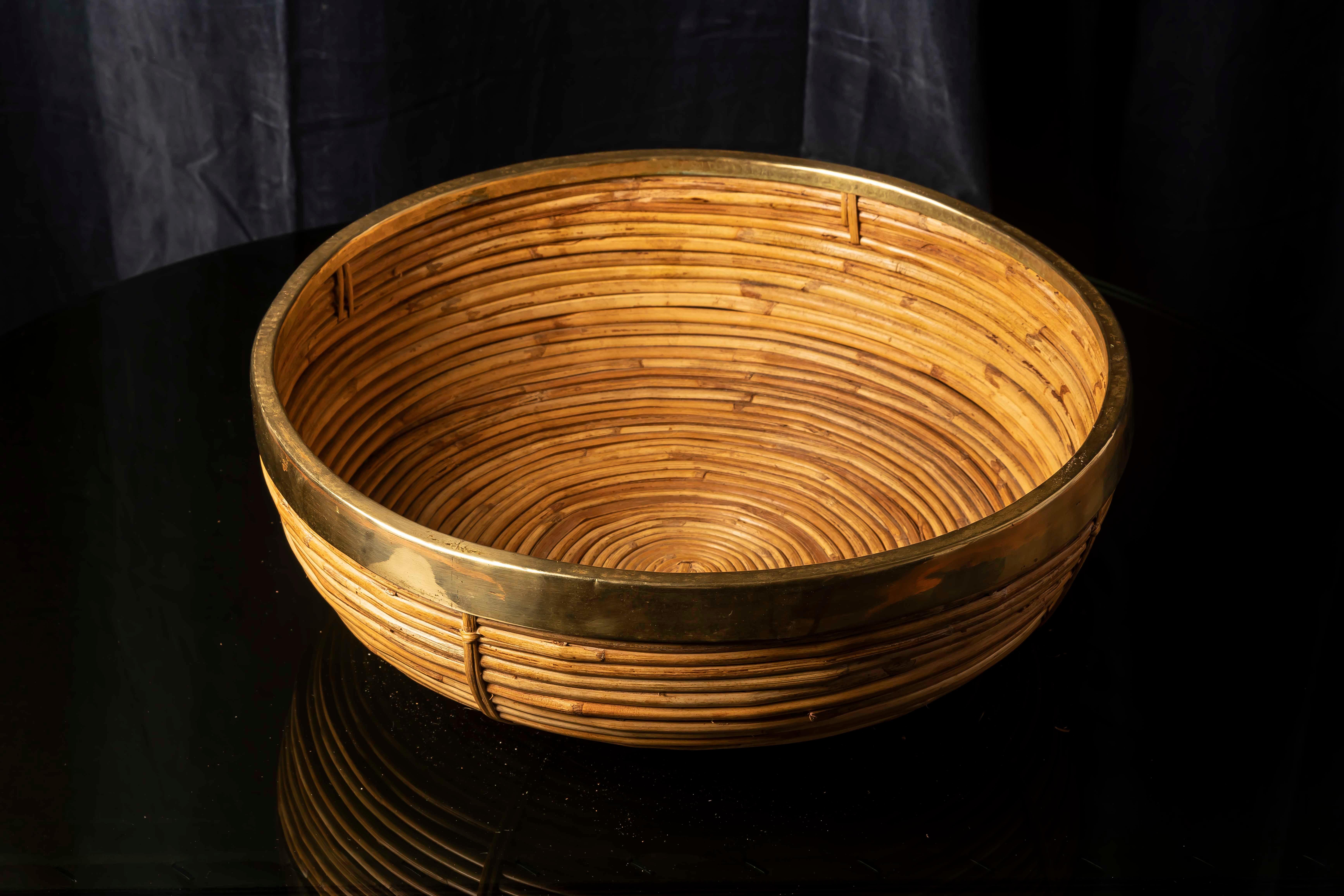 Gabriella Crespi  Centre de table en rotin et laiton, Italie, 1970 en vente 6