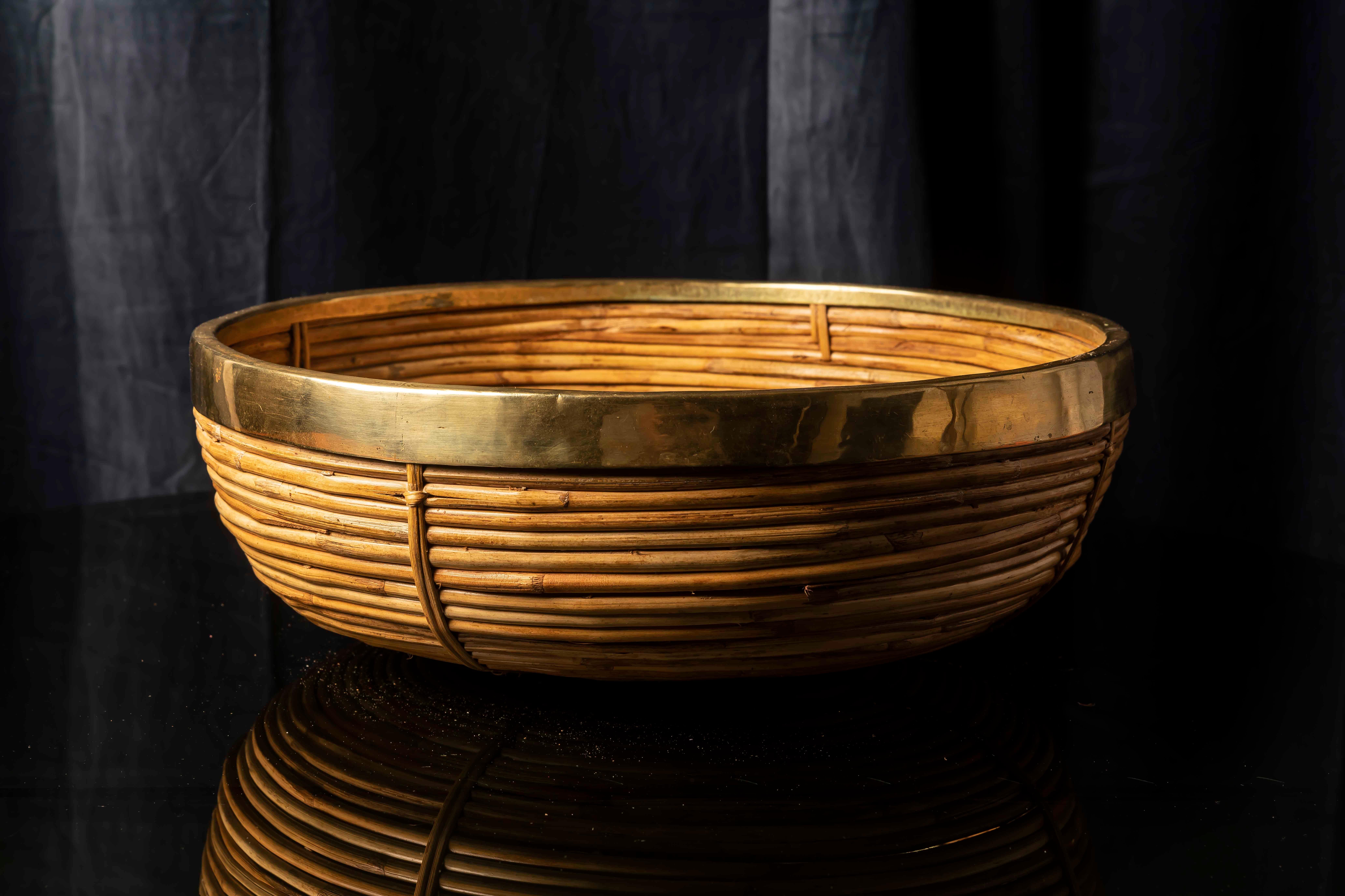 Gabriella Crespi  Centre de table en rotin et laiton, Italie, 1970 en vente 7