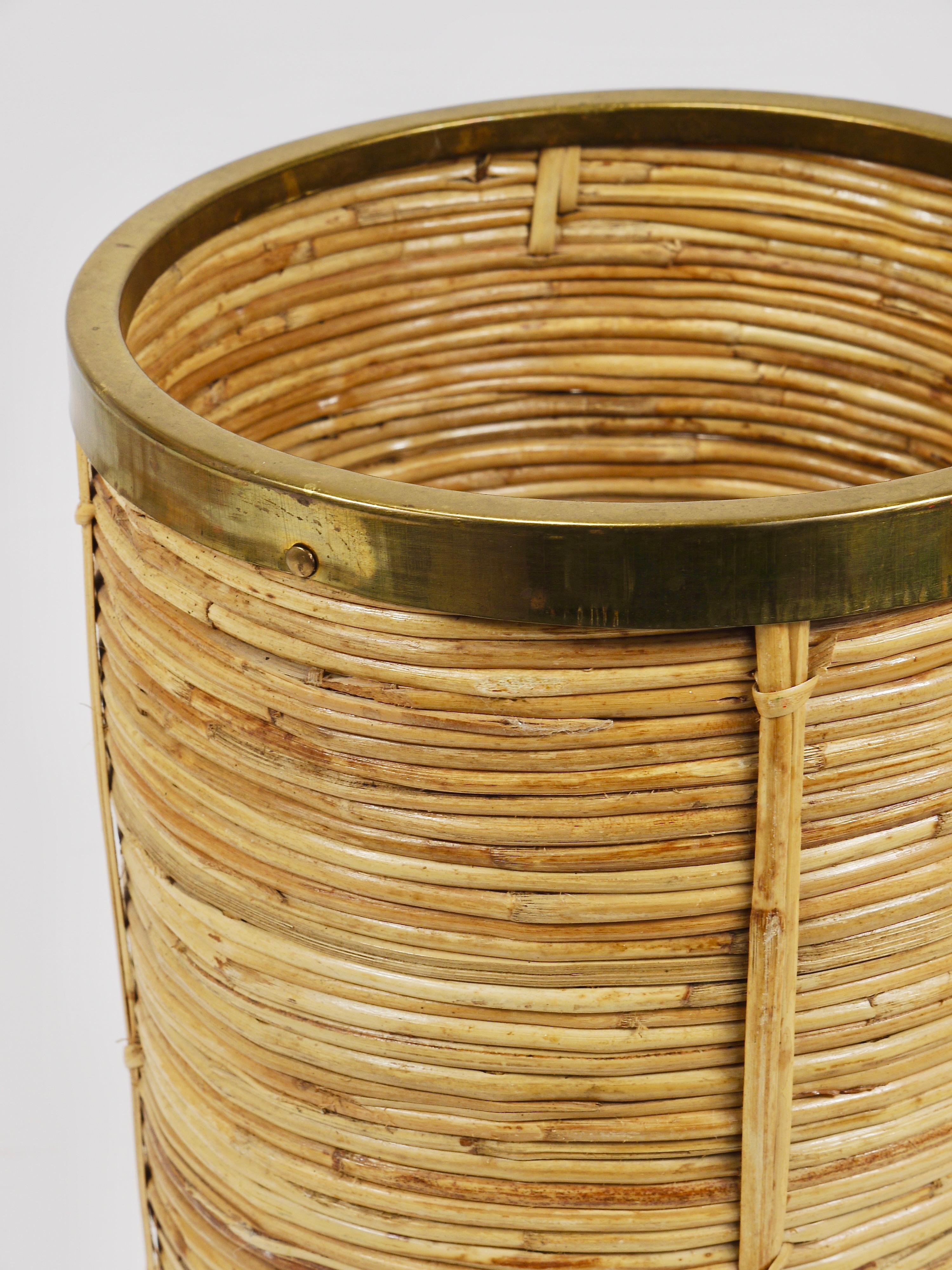 Riviera Style Bamboo & Brass Paper Basket Umbrella Stand, Italy, 1970s For Sale 4