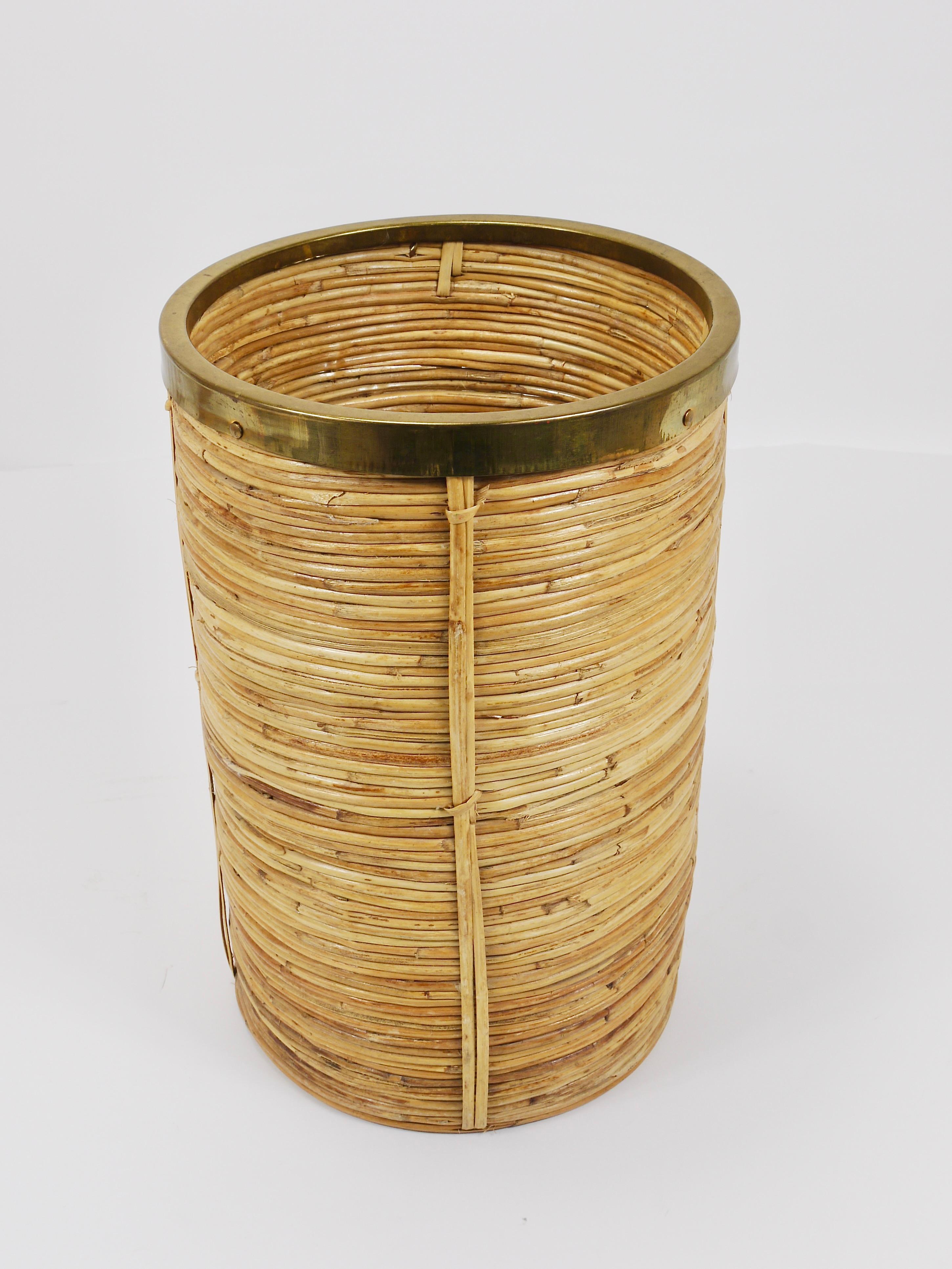 Riviera Style Bamboo & Brass Paper Basket Umbrella Stand, Italy, 1970s For Sale 5
