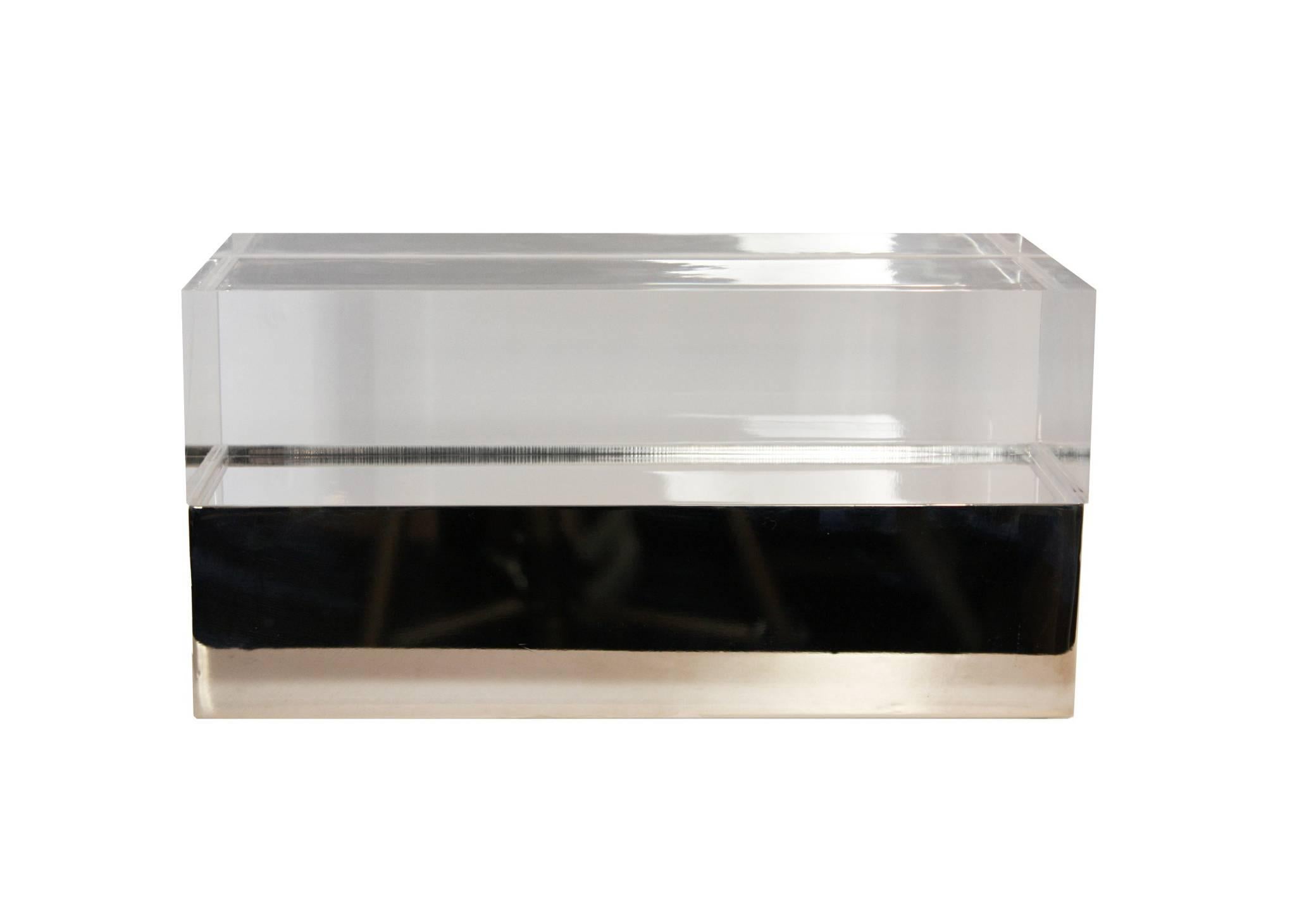 Minimalist Lucite and Brass Box For Sale 1