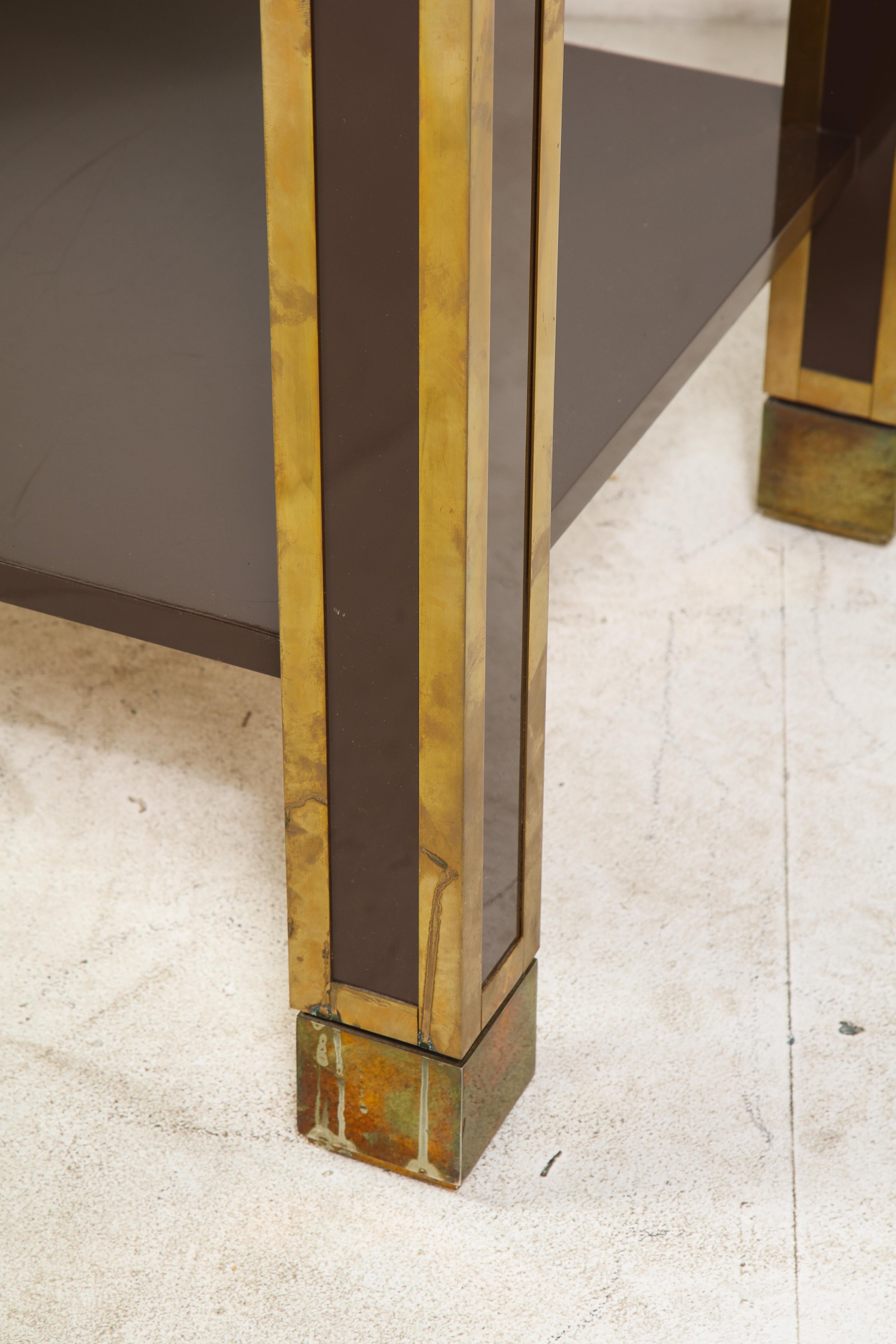 Brown Lacquer and Brass Inlaid Table, Italian, circa 1960 In Good Condition In Chicago, IL