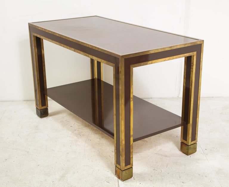Brown Lacquer and Brass Inlaid Table, Italian, circa 1960 For Sale 1