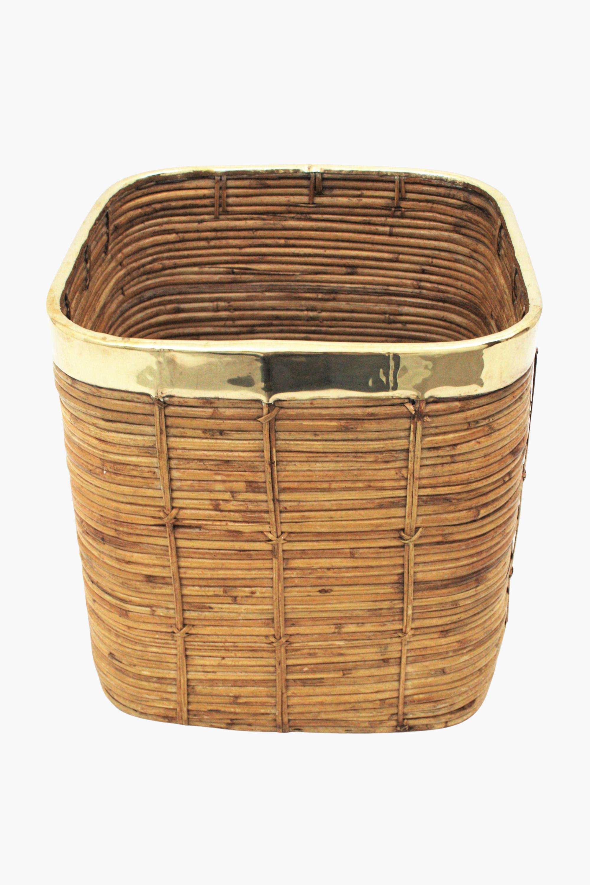 Large midcentury brass and rattan planter made in pencil cane. Rare and useful large dimensions - ideal as a planter or magazine tidy.

Handmade in Italy, 1970s, in the style of Gabriella Crespi.

From a private collection in Milan.

Overall