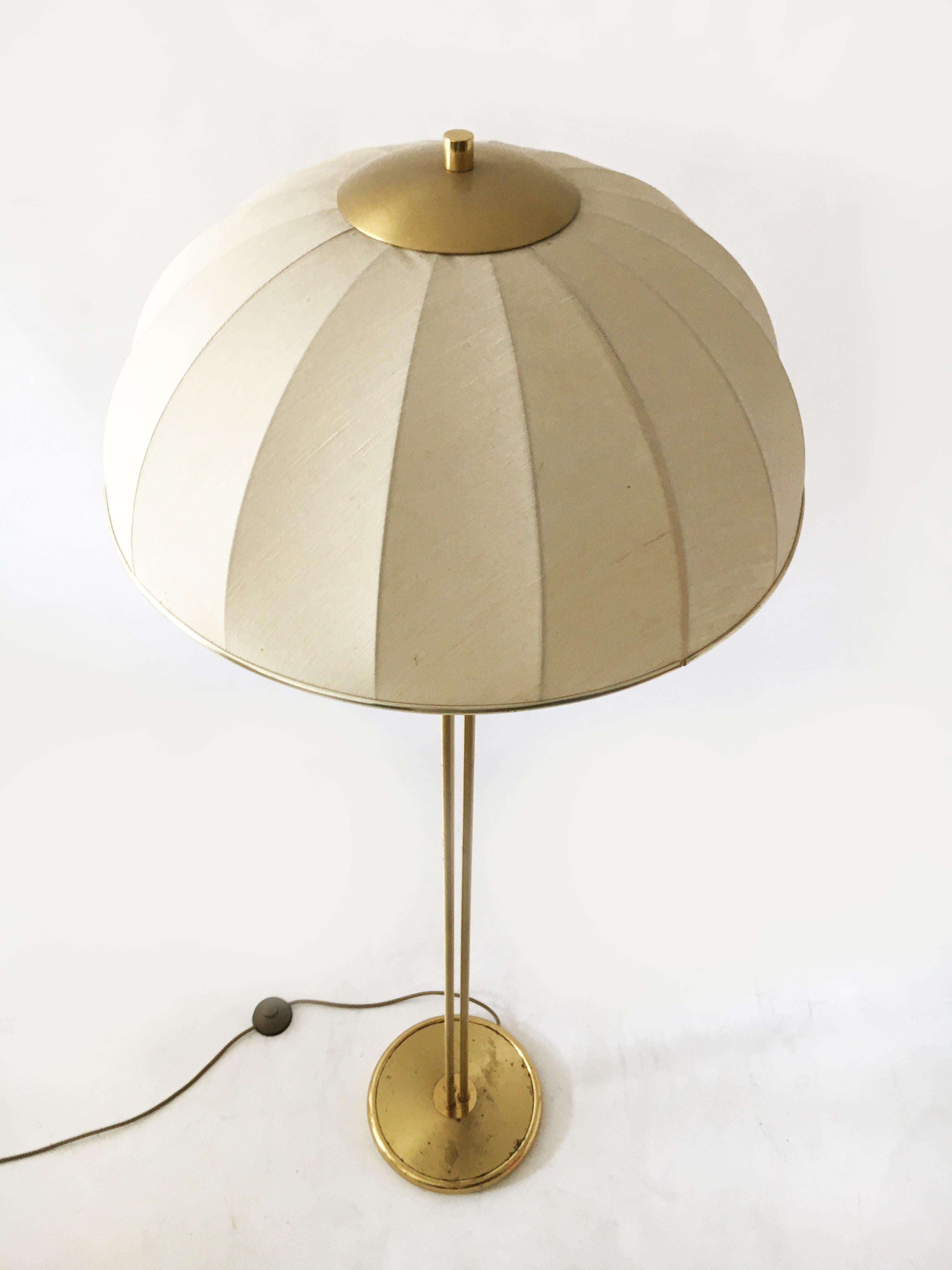 Floor Lamp Vintage Brass Model 'Fungo', Italy, 1970s 4