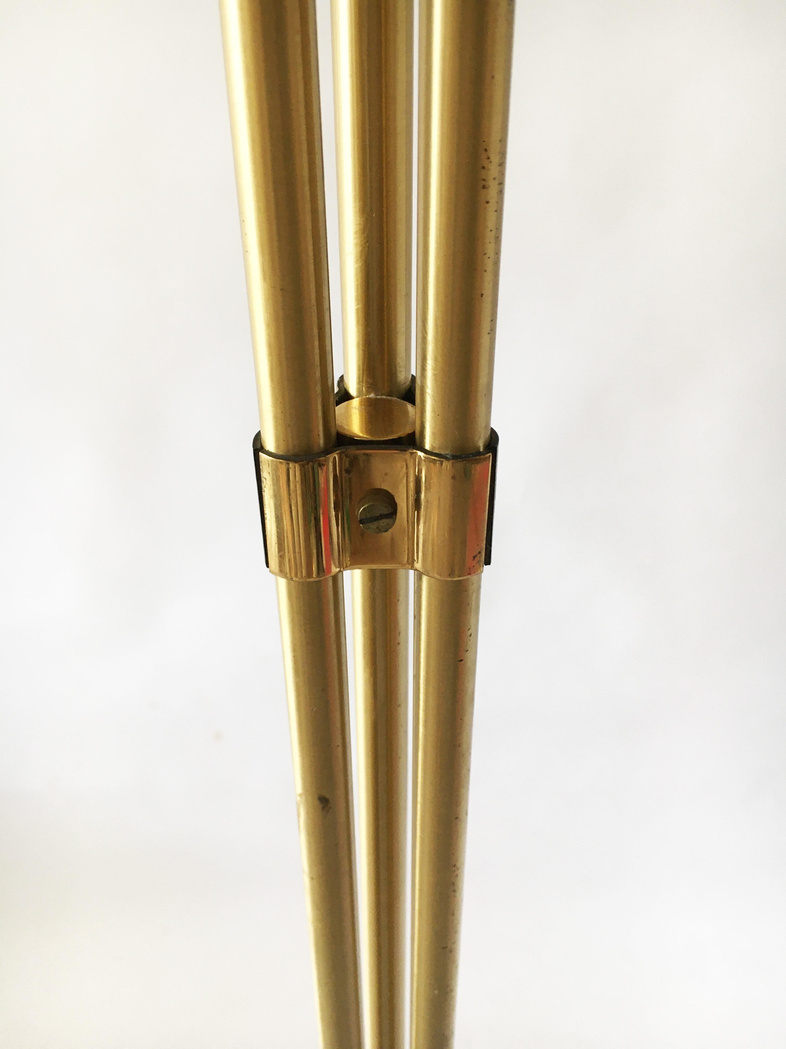 Italian Floor Lamp Vintage Brass Model 'Fungo', Italy, 1970s
