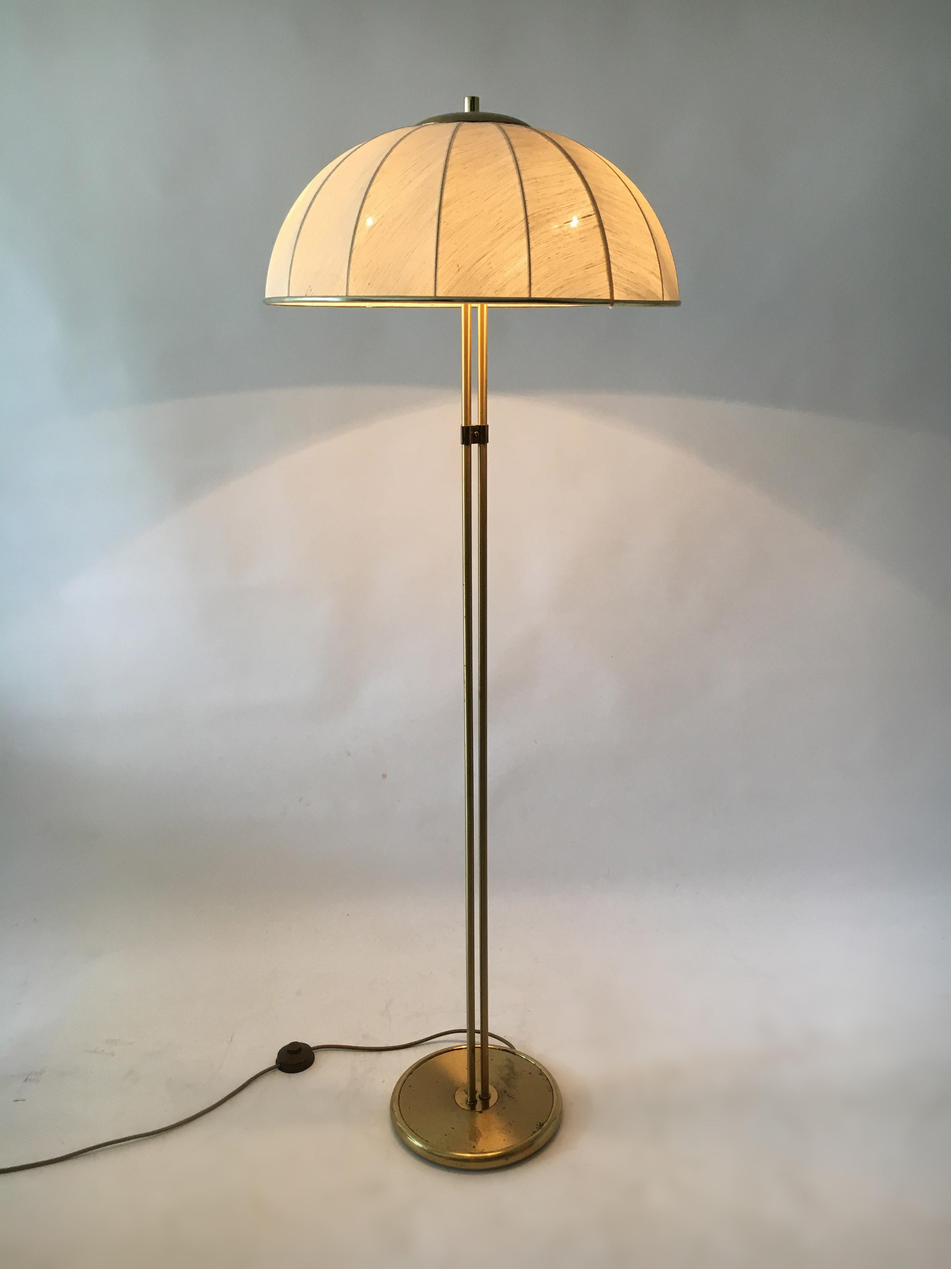 Floor Lamp Vintage Brass Model 'Fungo', Italy, 1970s 1