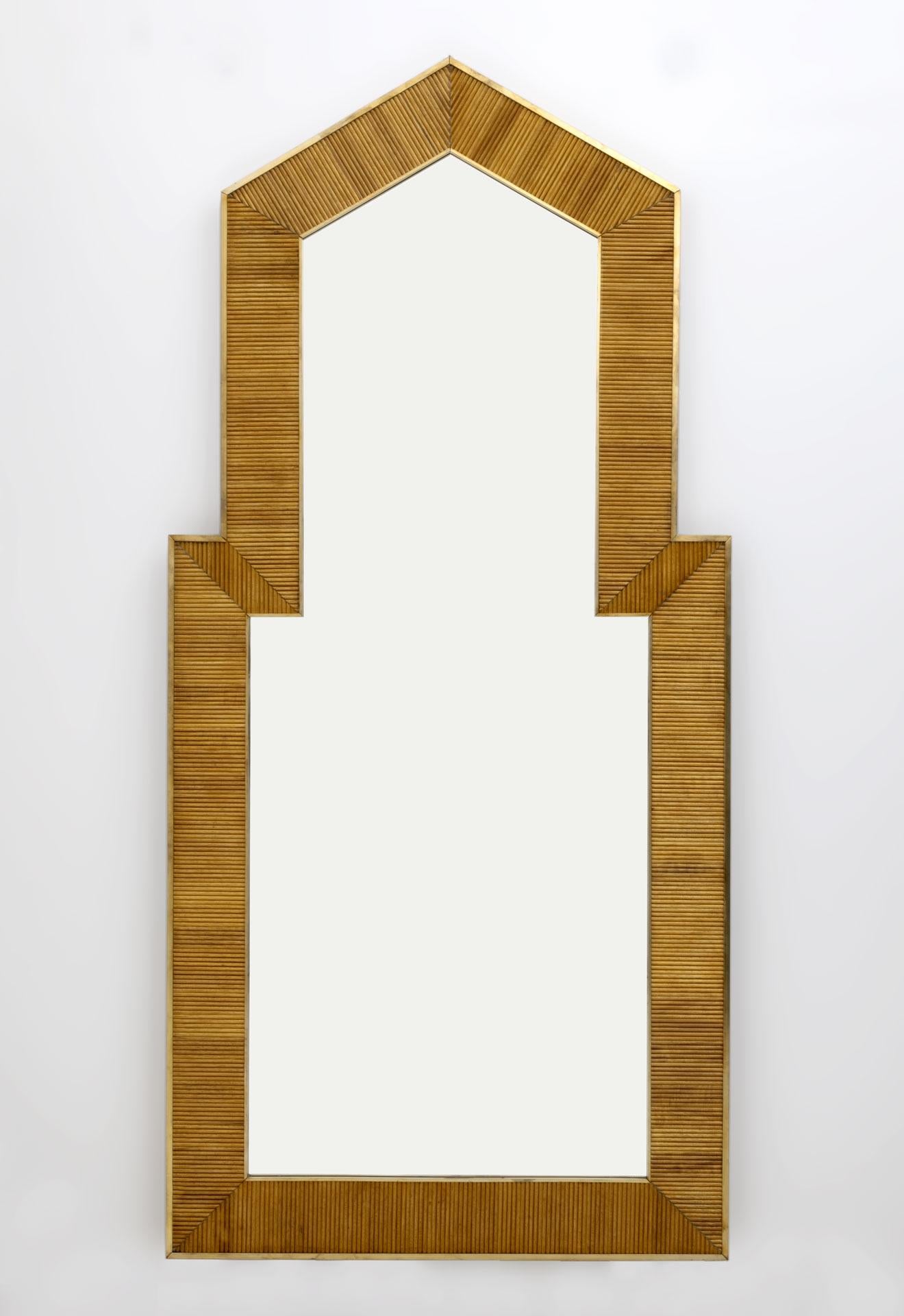 Gabriella Crespi Stil Mid-Century Modern Italienisch Holz und Messing Spiegel, Paar (Moderne der Mitte des Jahrhunderts) im Angebot