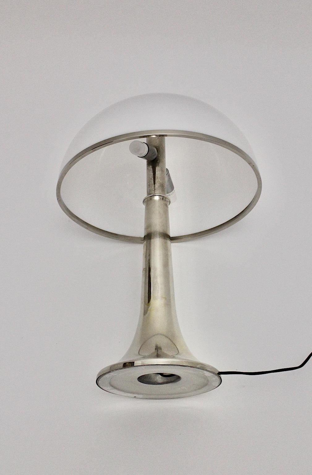 Gabriella Crespi Vintage Brass Nickel Plexiglass Table Lamp Fungo, 1970, Italy For Sale 4