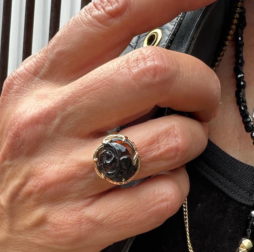 Gabrielle Carved Rosebud Ring in 14k Rose Gold and Black Onyx In New Condition For Sale In New York, NY