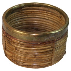 Cesti decorativi in metallo