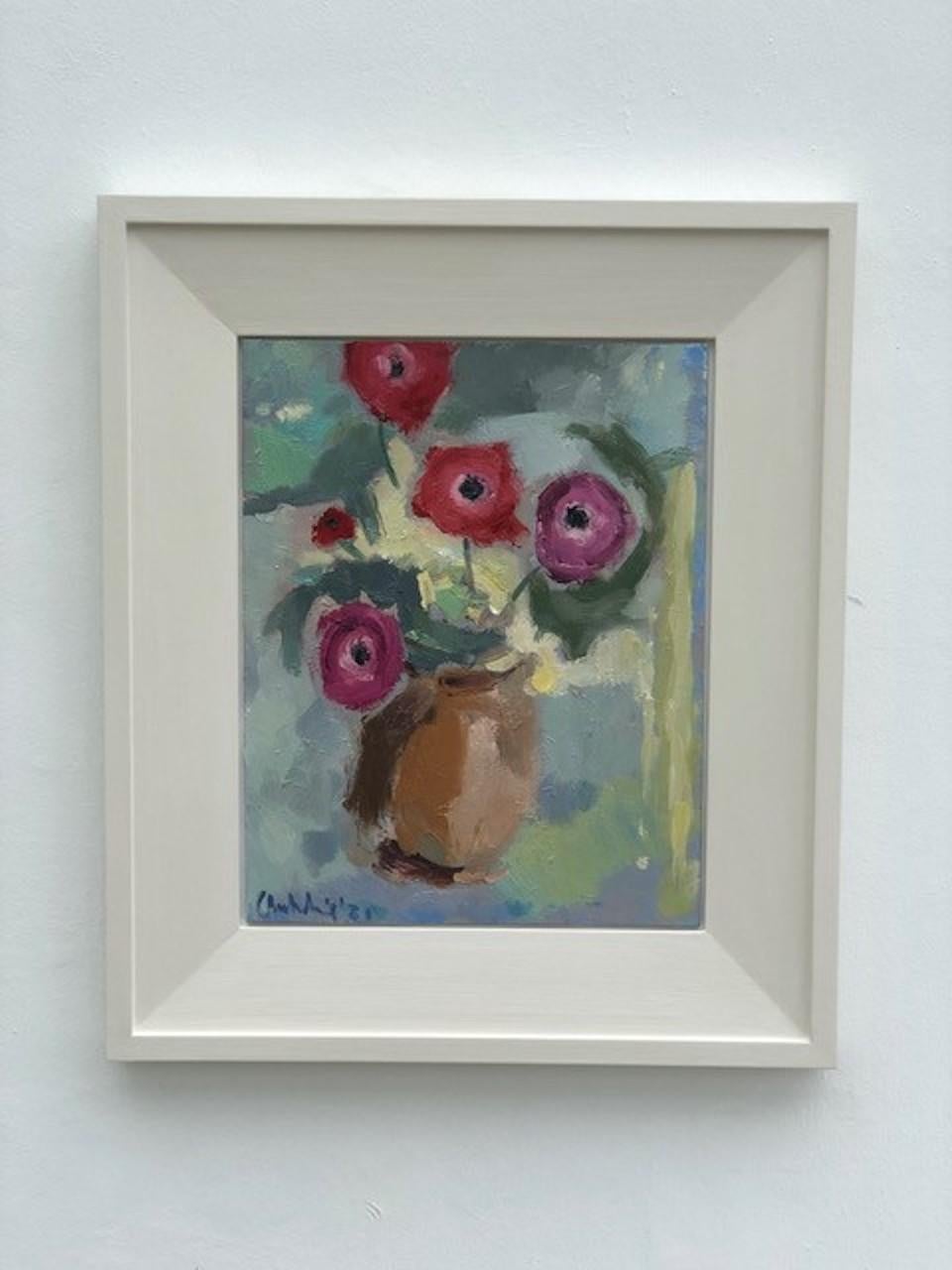 Anemones in einer Terrakottaschale, Originalgemälde, Interieurkunst, Blumen im Angebot 1
