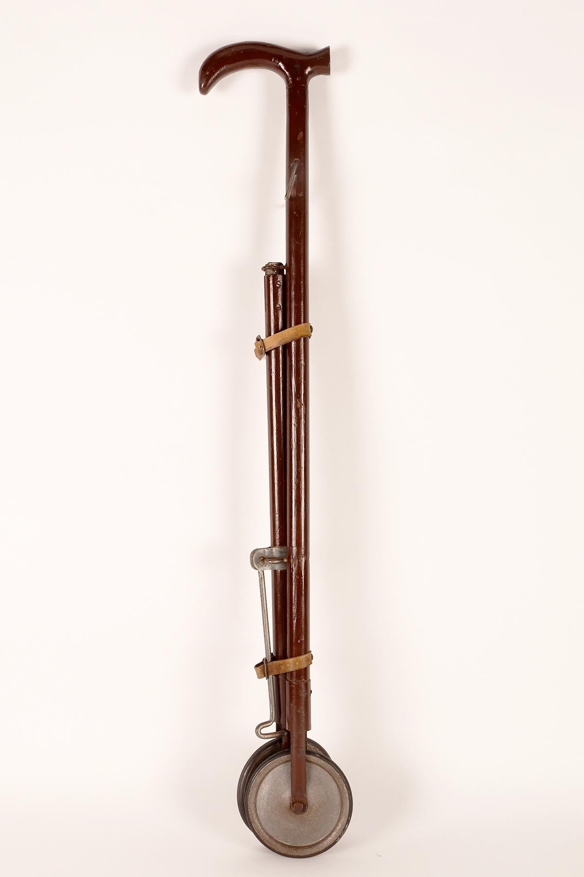 Gadget-system walking stick with bag holder function, Germany, 1920s. For Sale 3
