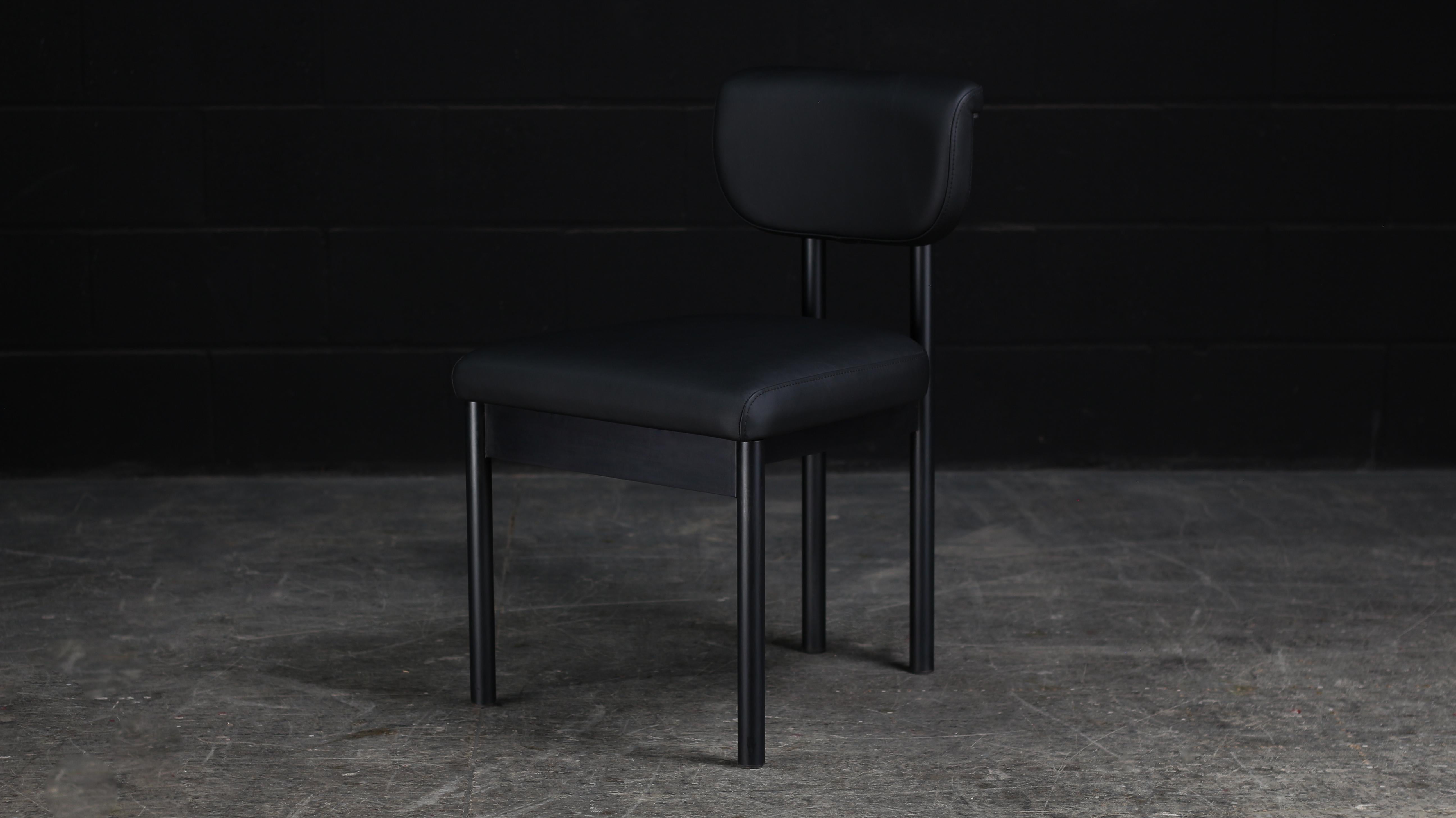 Gadot Chair by AMBROZIA, Black Nappa Leather, Blackened Steel & Satin Nickel In New Condition For Sale In Drummondville, Quebec