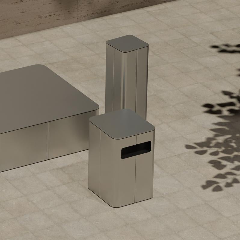 Australien Table de chevet Gadroon en vente