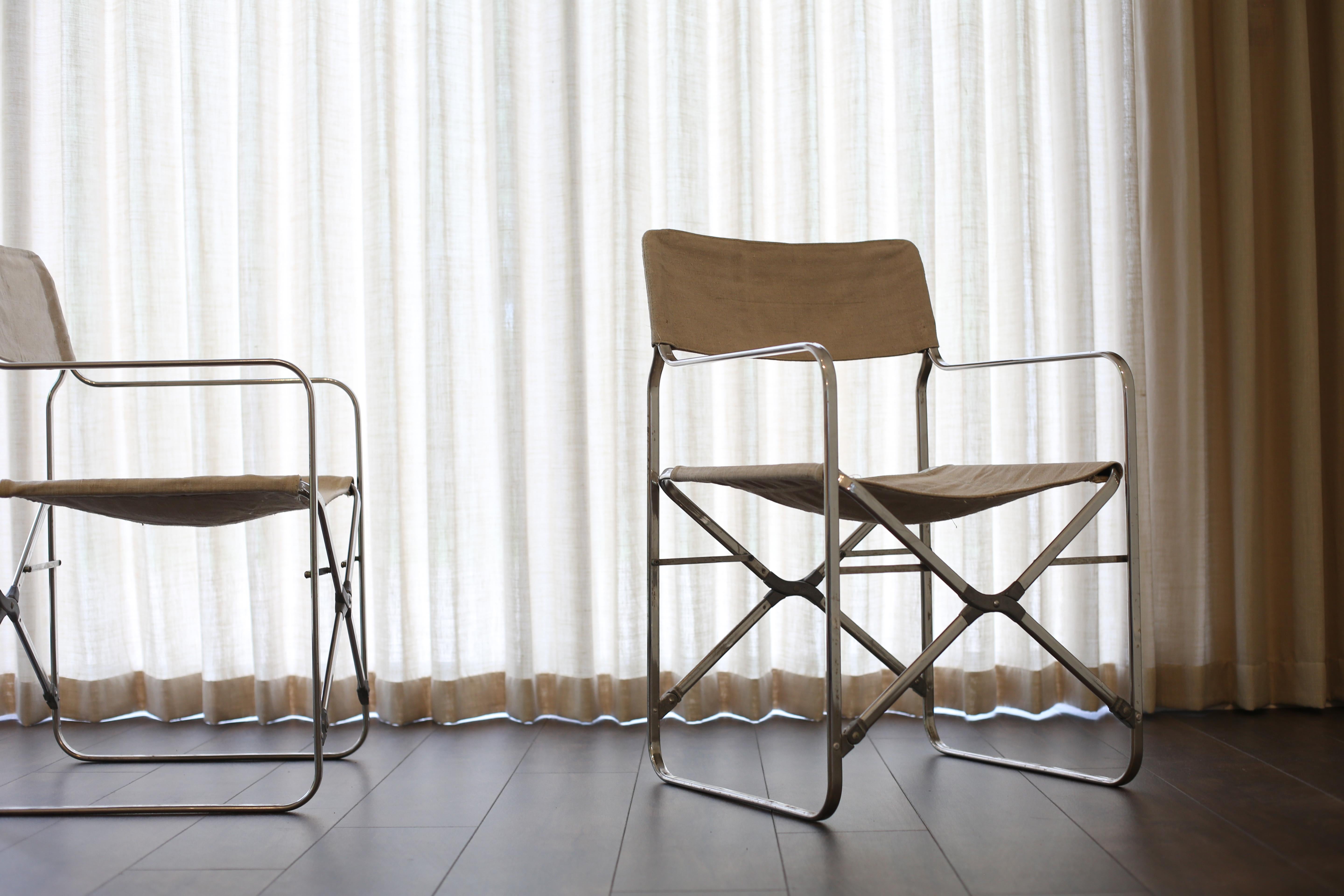 Gae Aulenti „April“ Segeltuch-Klappstühle, Zanotta, 1972 (Ende des 20. Jahrhunderts) im Angebot