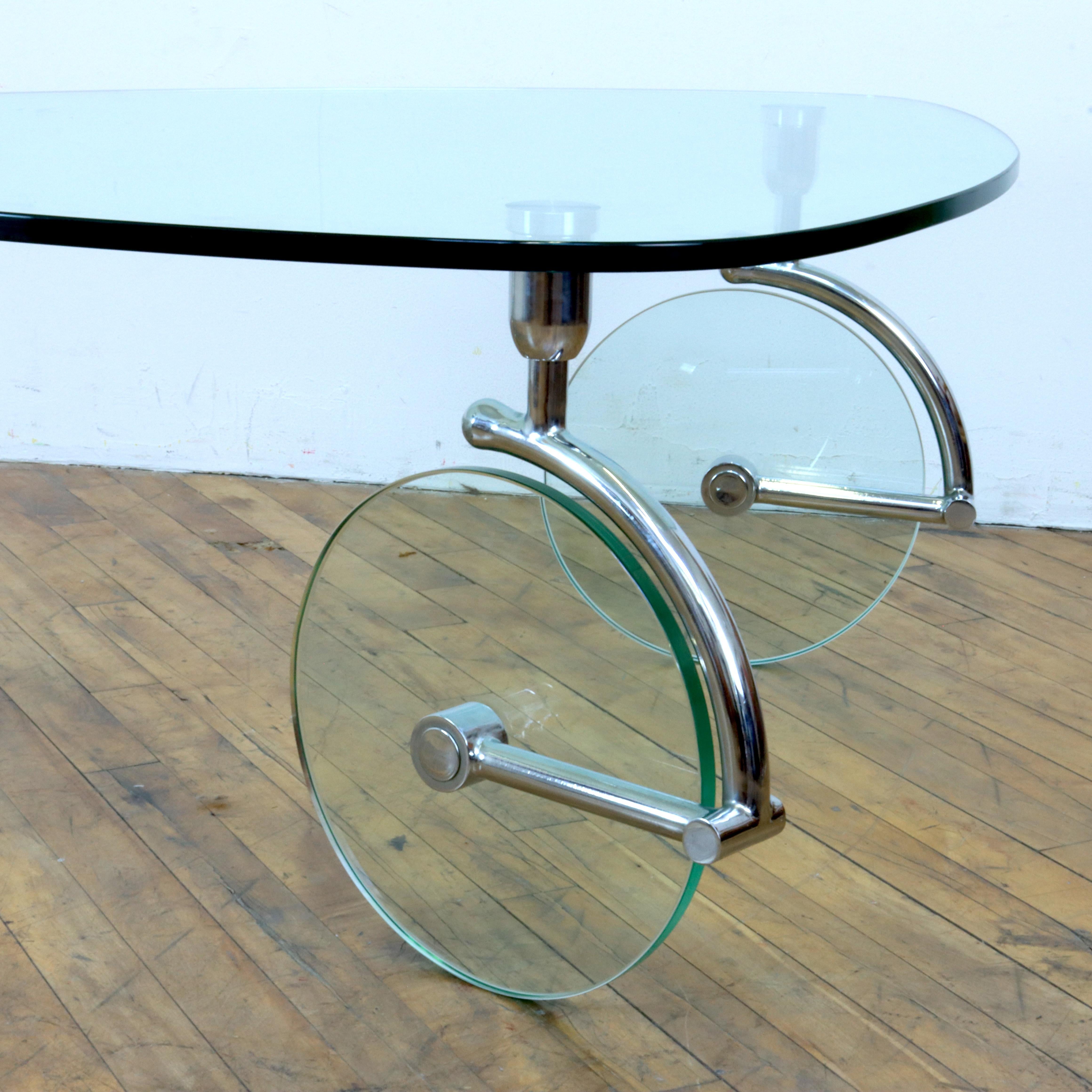Glass Coffee Table After Gae Aulenti  For Sale 1