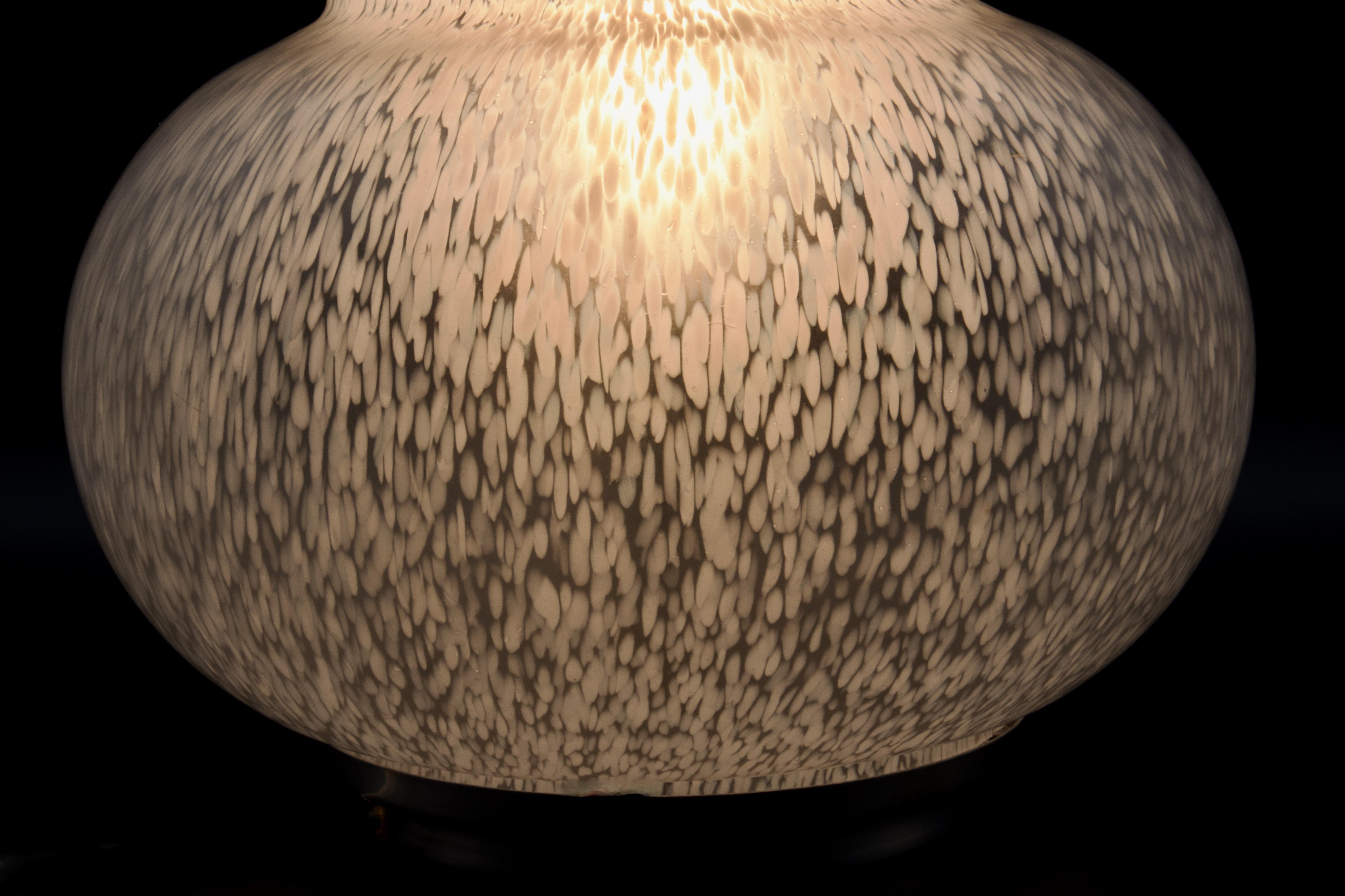 Gae Aulenti Attributed Mushroom/UFO Murano Glass Floor Lamp, Murano Italy 1970s For Sale 3