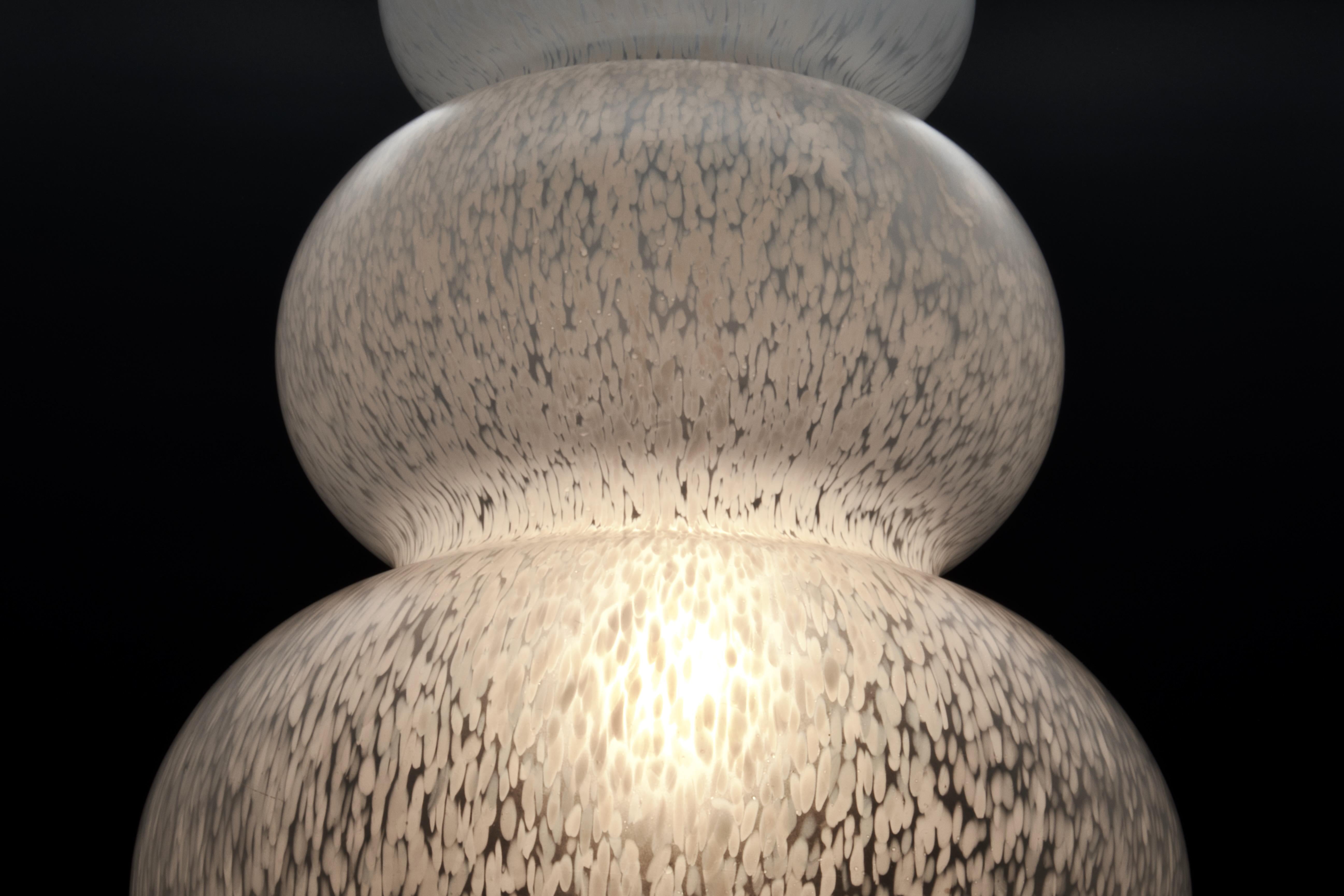 Gae Aulenti Attributed Mushroom/UFO Murano Glass Floor Lamp, Murano Italy 1970s For Sale 4