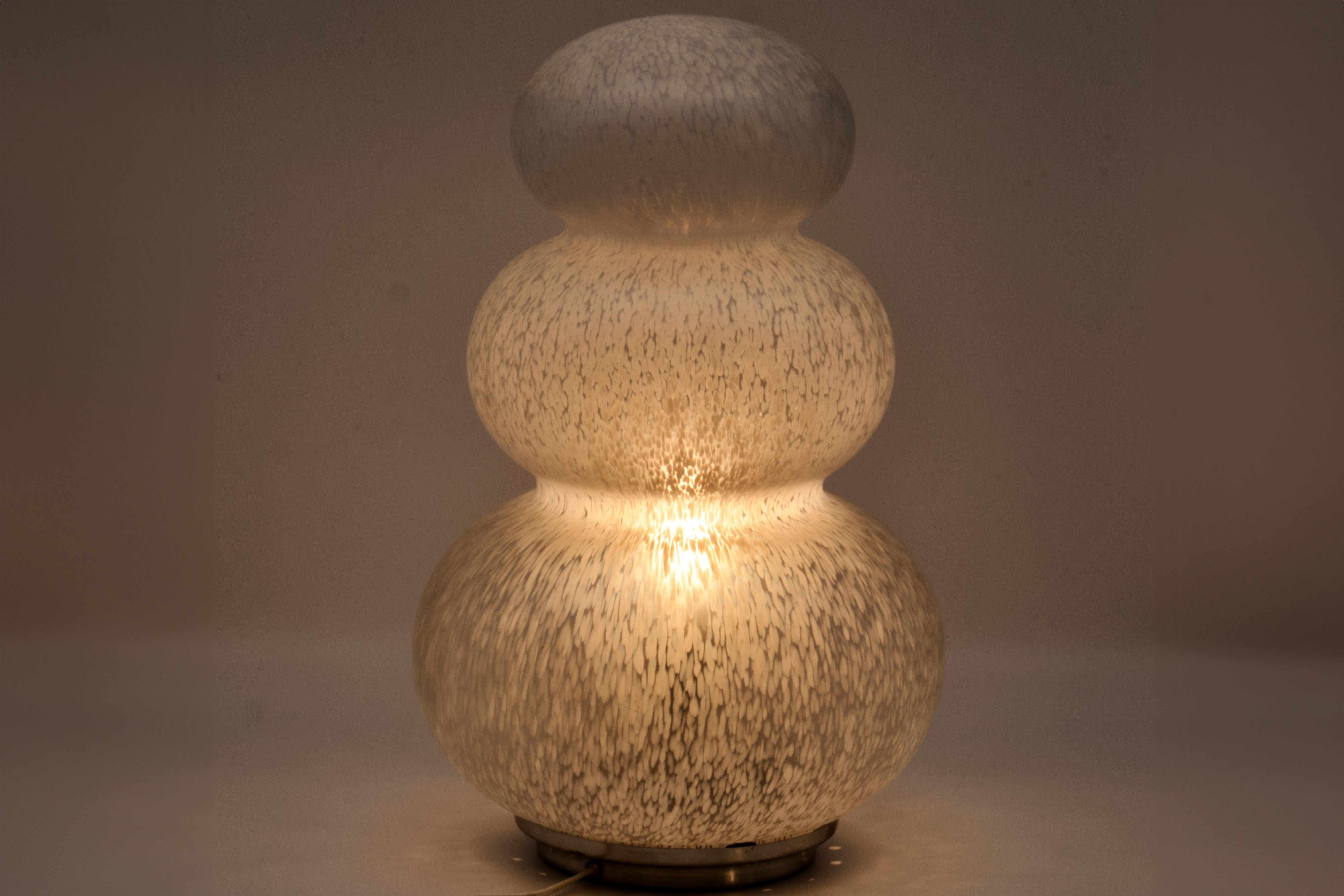 Italian Gae Aulenti Attributed Mushroom/UFO Murano Glass Floor Lamp, Murano Italy 1970s For Sale