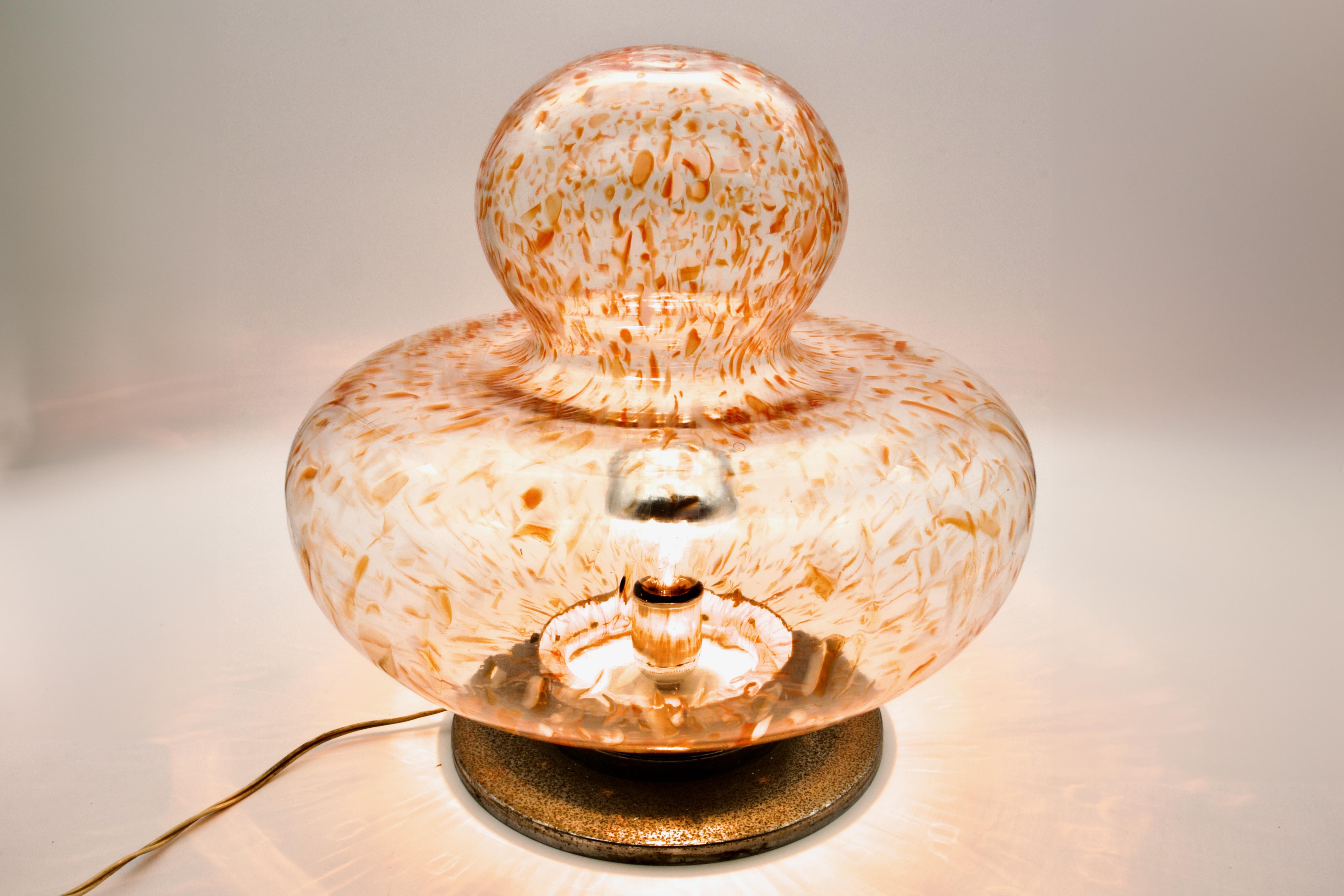Hand-Crafted Gae Aulenti Attributed Mushroom / UFO Murano Glass Floor Lamp, Italy 1970s For Sale