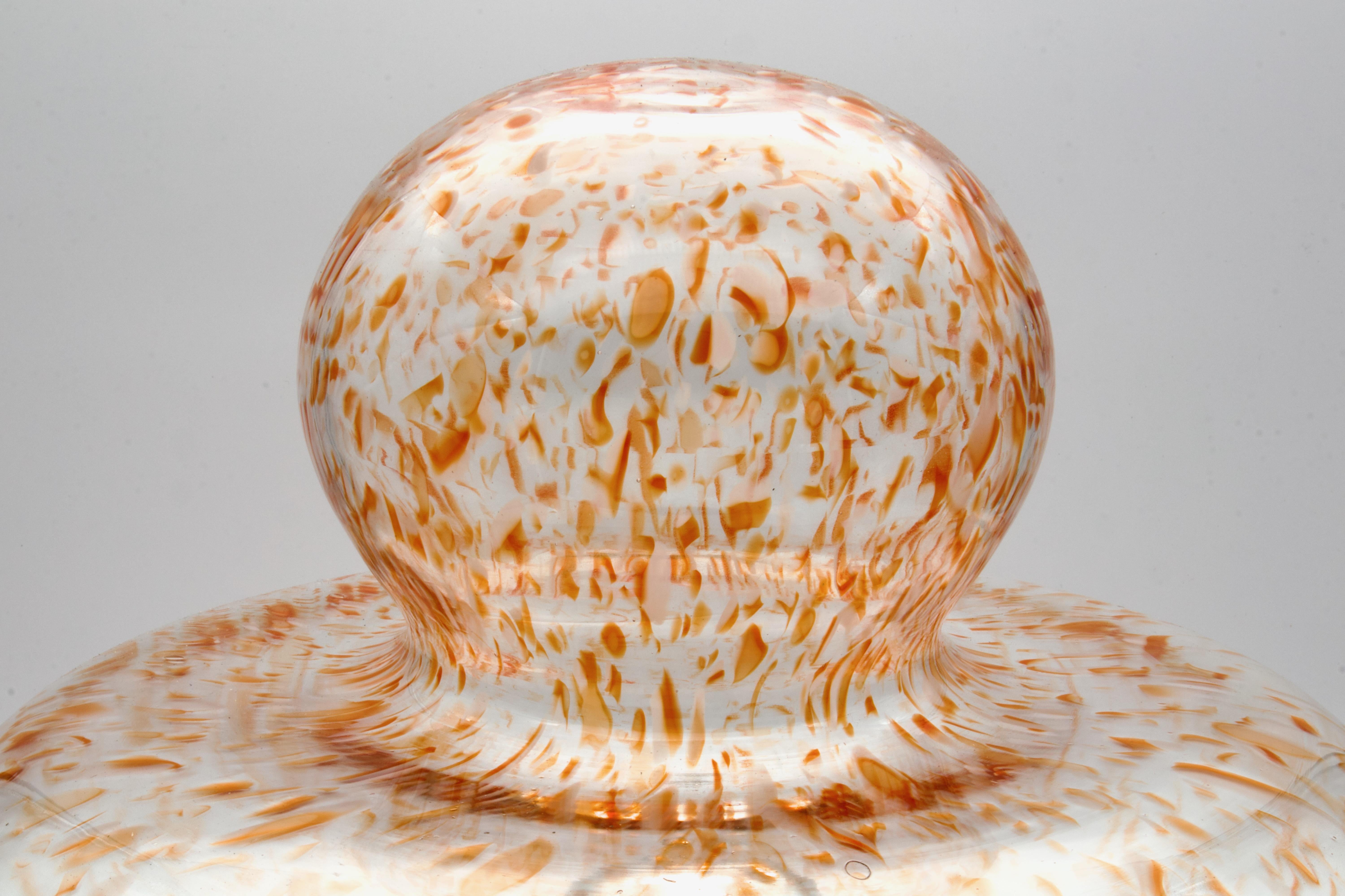 Gae Aulenti Attributed Mushroom / UFO Murano Glass Floor Lamp, Italy 1970s In Good Condition For Sale In Grand Cayman, KY